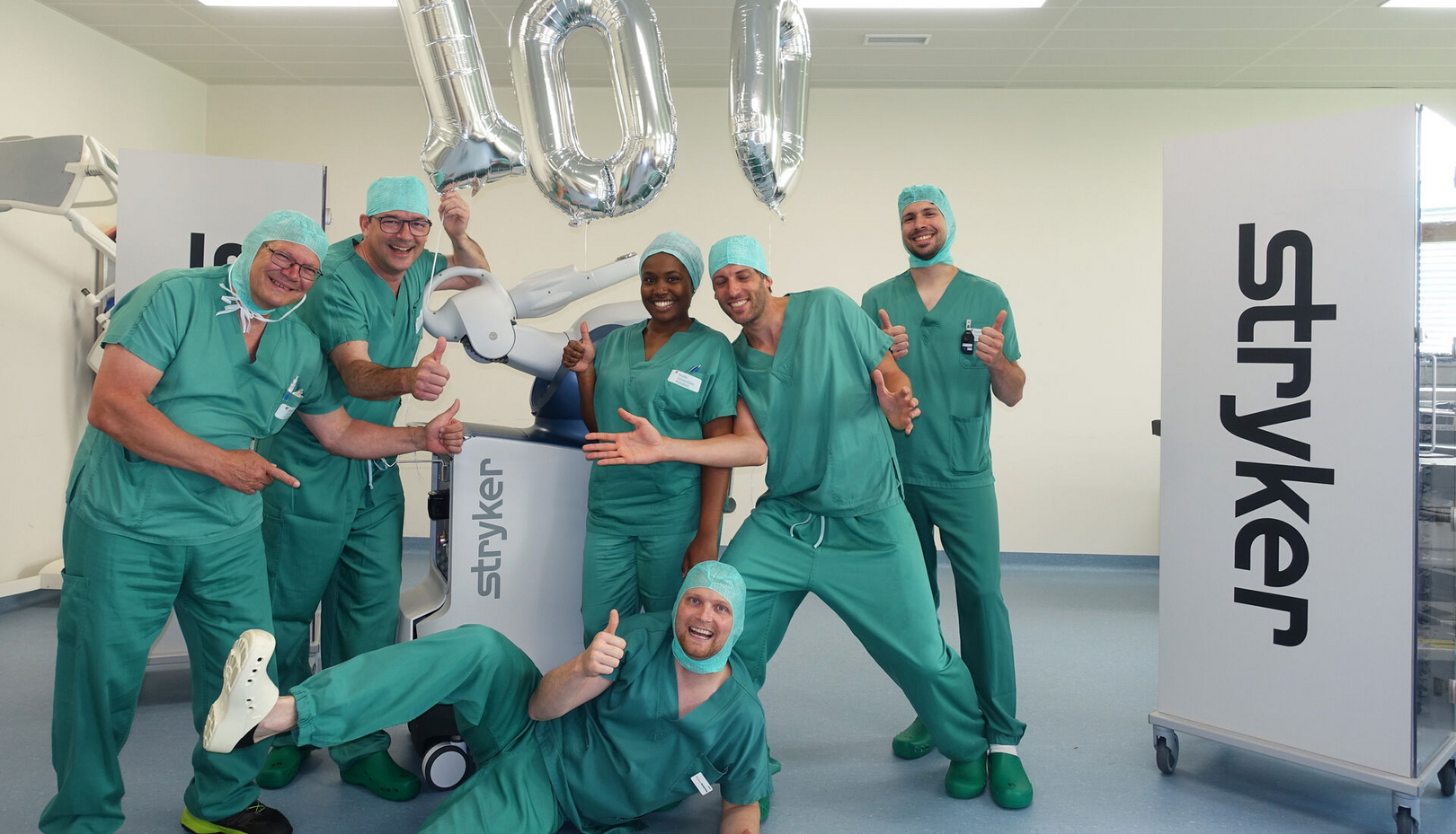 Beste Klinik Für Knie-op In Hannover 100. Knie-OP mit dem MAKO Roboter am Kepler Universitätsklinikum