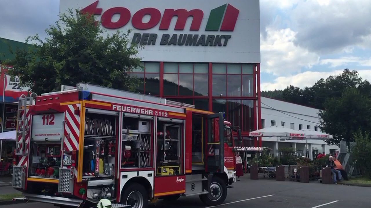 Toom Baumarkt Gummersbach Vollmerhauser Straße Gummersbach 14.07.2016 | Evakuierung: FEUER in TOOM Baumarkt Gummersbach