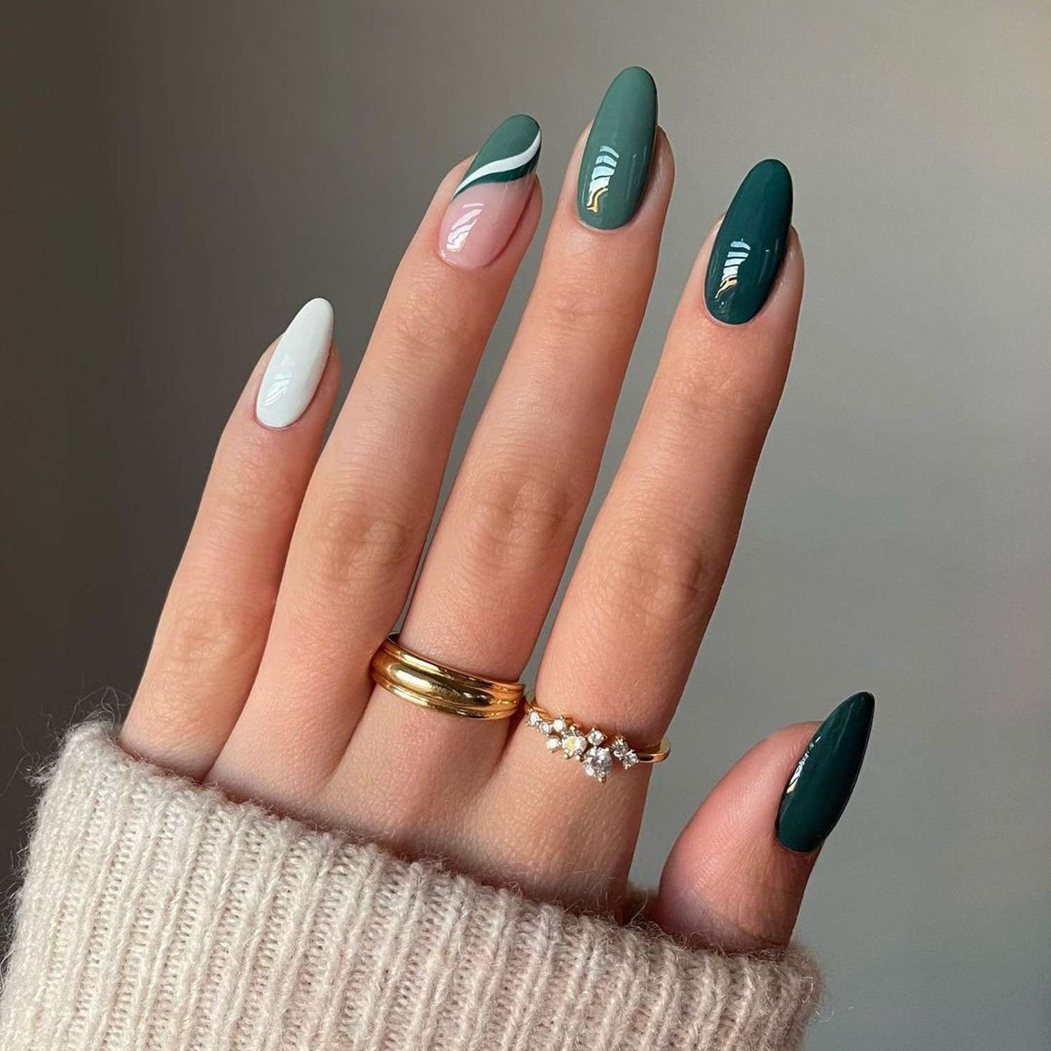 Nail Fashion Nagelstudio American Style Ulm 20 Dark Green Nail Polish Ideas Trending for Winter