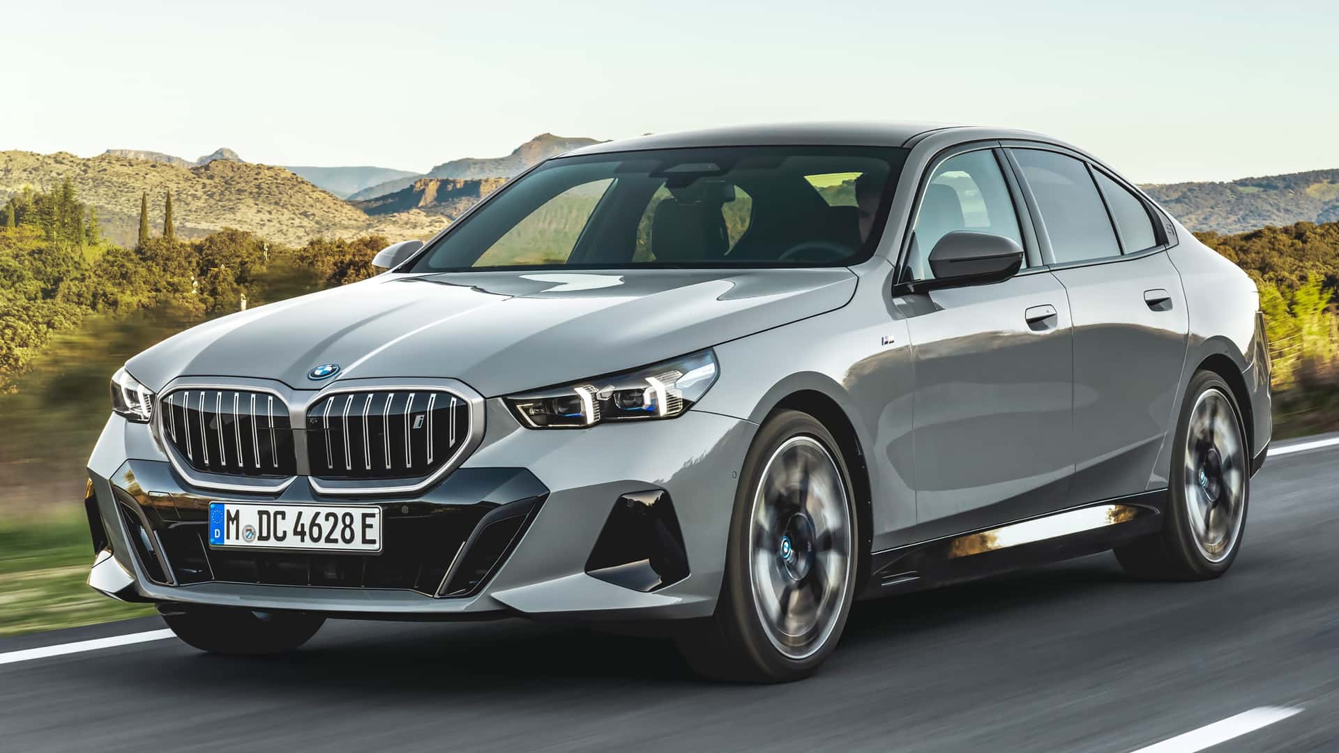Bmw Motorrad Werkstatt In Meiner Nähe 2024 BMW 5 시리즈 사진모음 110p : 클리앙