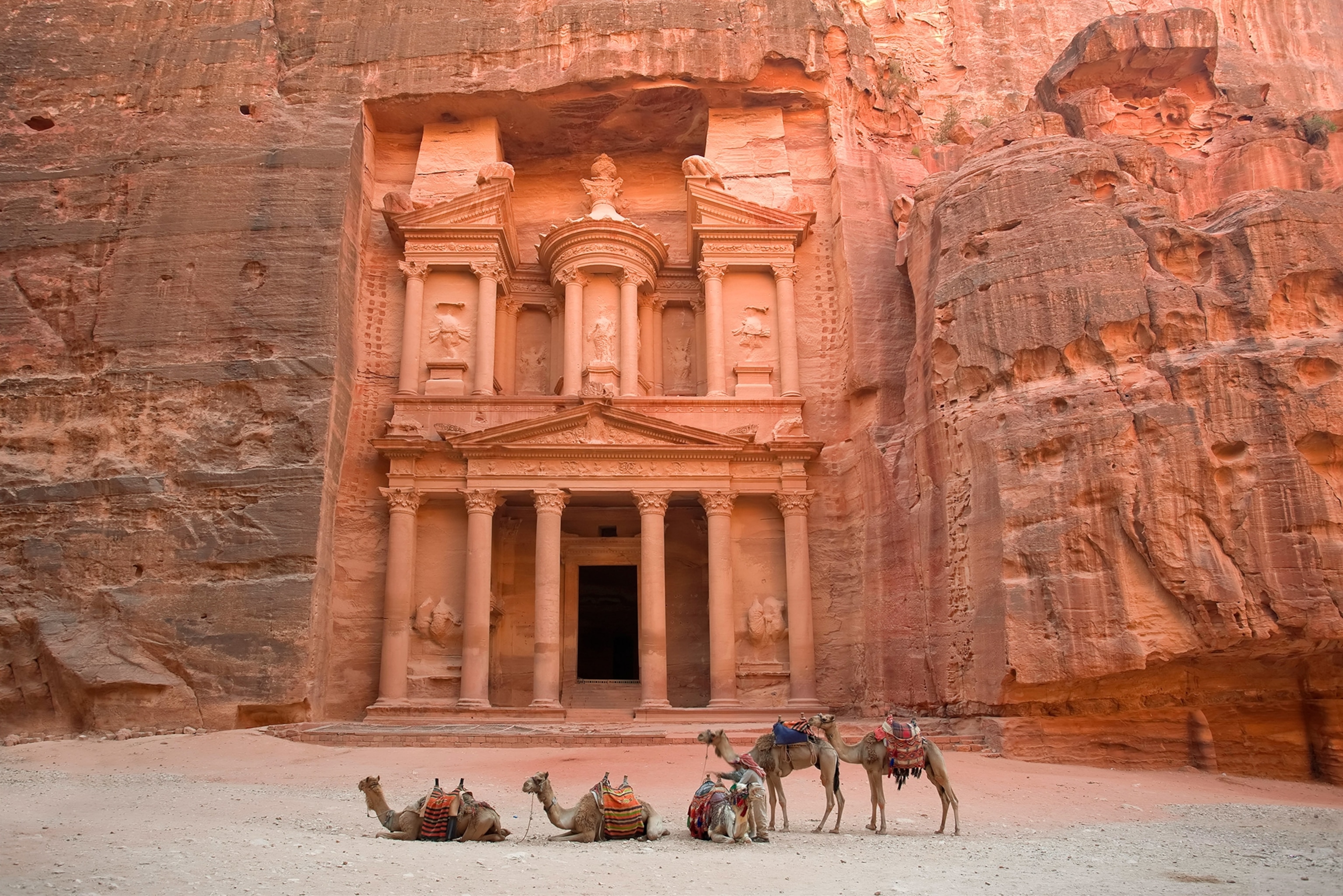 Petra Schoenrock - Gästehaus Am See A Guide to Petra, Jordan