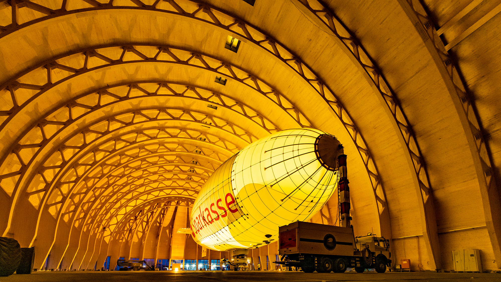 Rezensionen Für Ristorante La Vetra Mülheim An Der Ruhr Airship hangar, Mülheim an der Ruhr