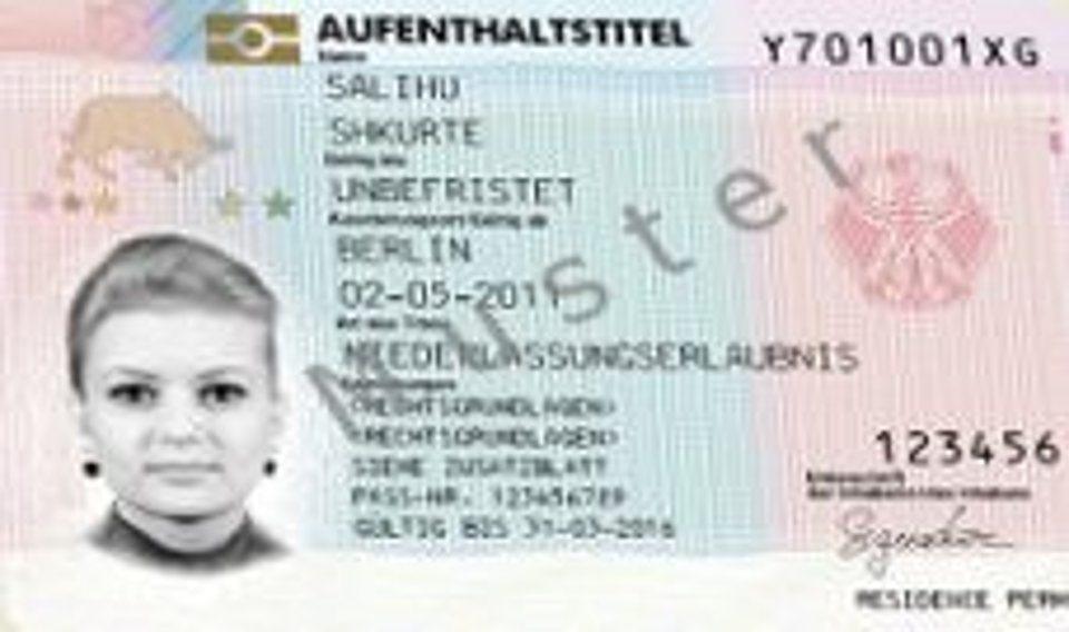 Aufenthaltstitel In Neuen Pass übertragen Allgemeine Informationen zum elektronischen Aufenthaltstitel (eAT