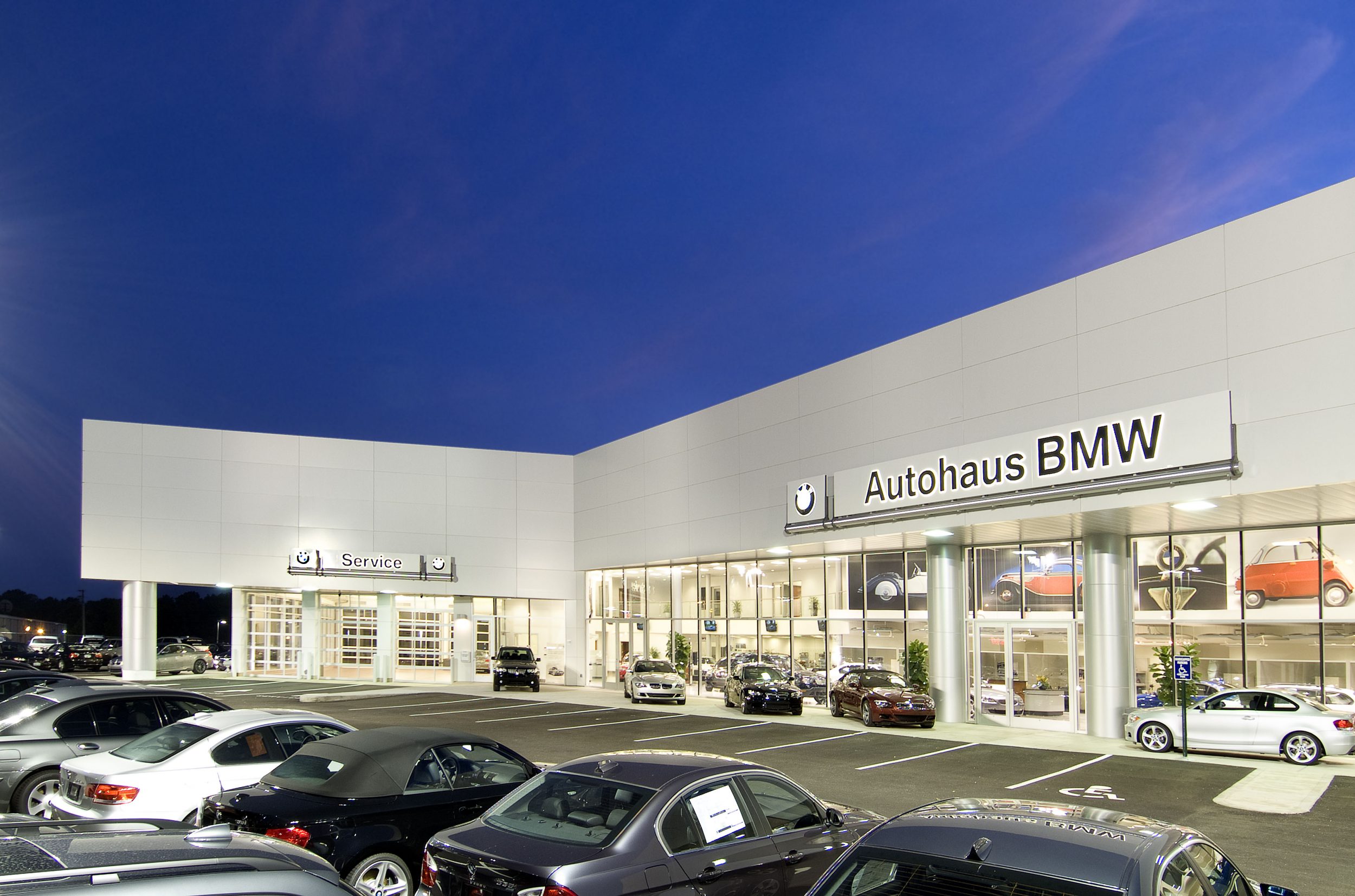 Autohaus Hermann Hüwels Gmbh & Co Kg Autohaus BMW | TR,i Architects St. Louis