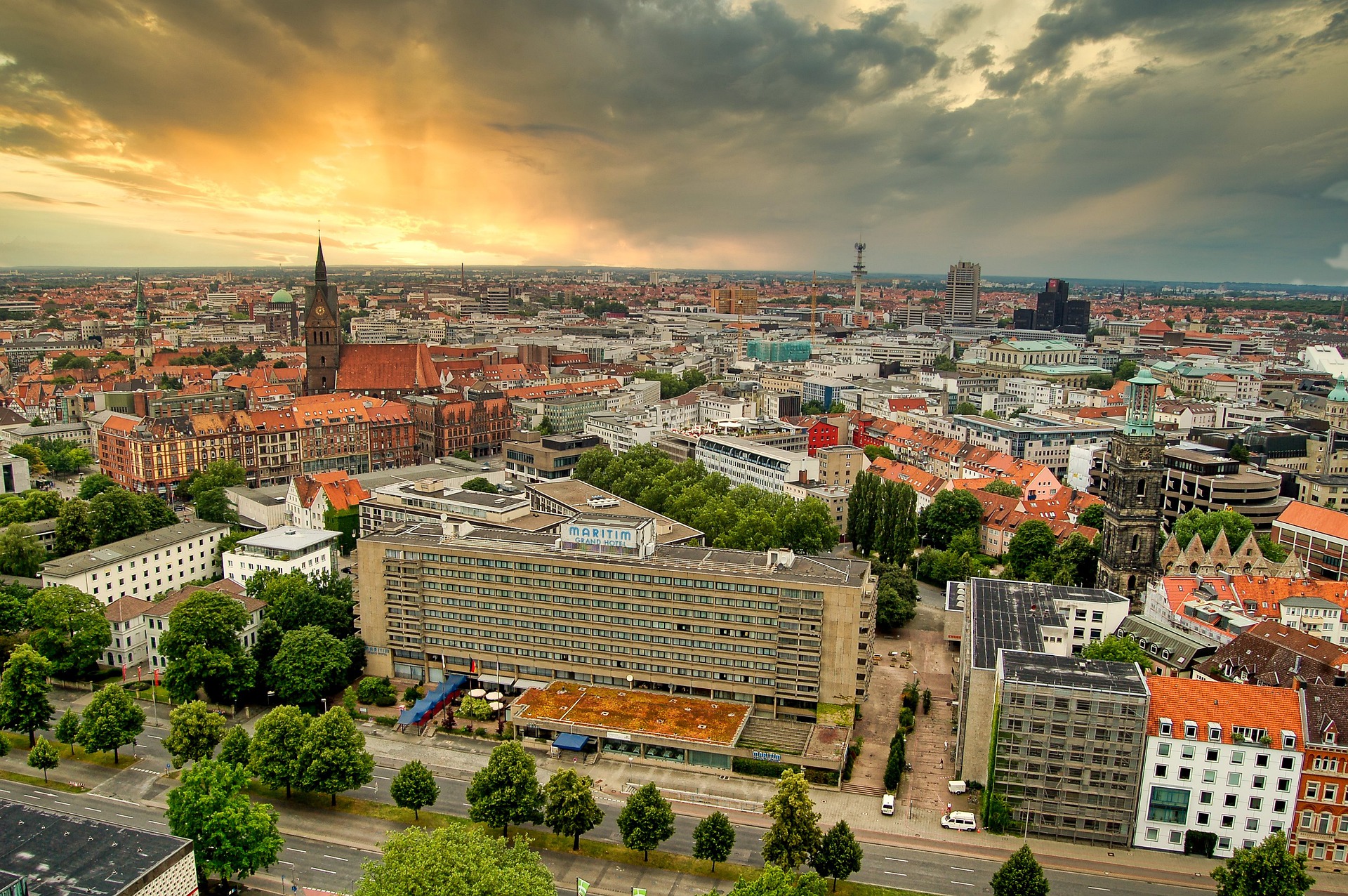 Hannover Sushi All You Can Eat Blick vom Neuen Rathaus auf die City - Hannover entdecken