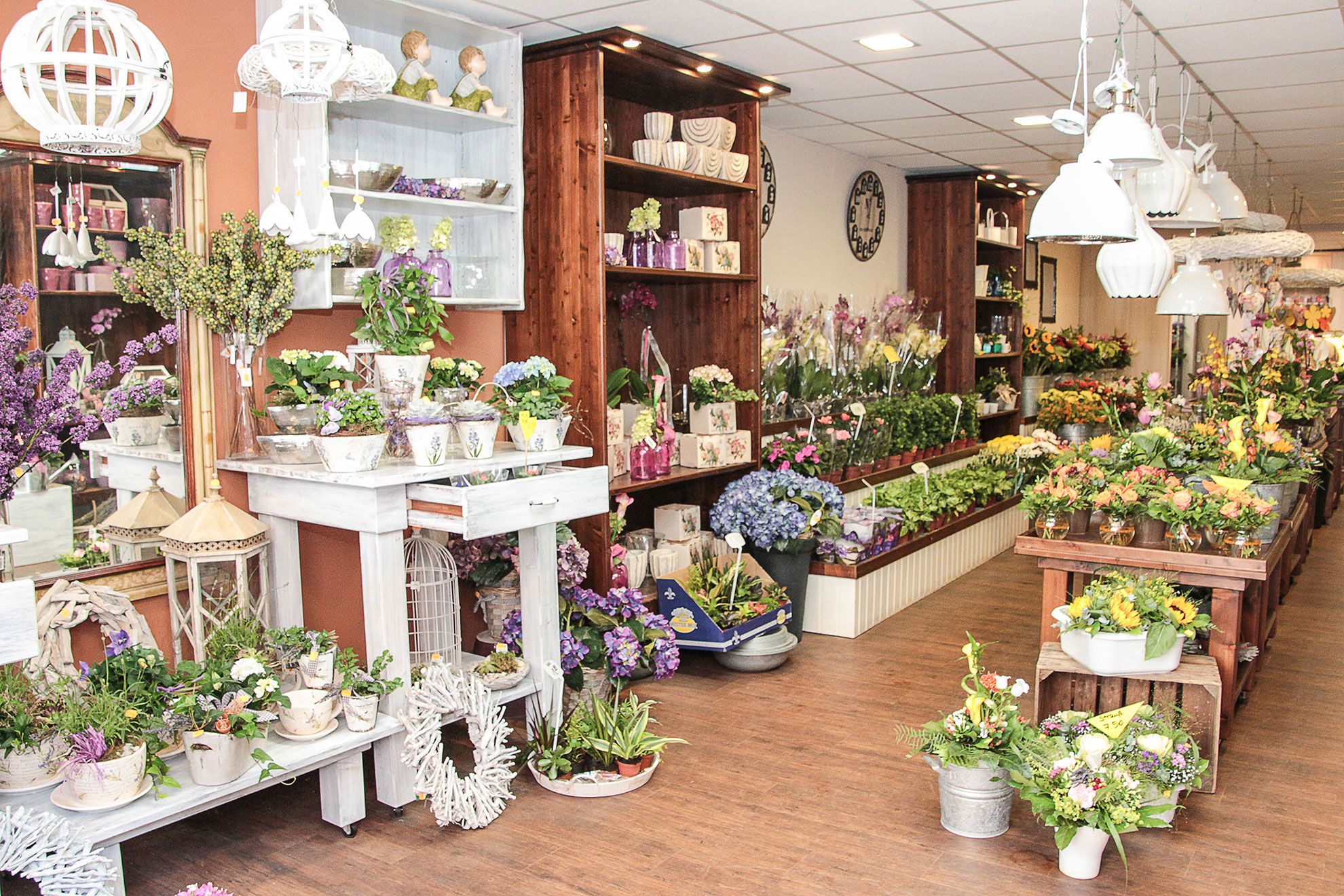 Hagebaumarkt & Gartencenter München Wasserburger Landstraße Blumenladen Zwischen beiden Sielen | Blumenladen, Blumengeschäfte, Blumen