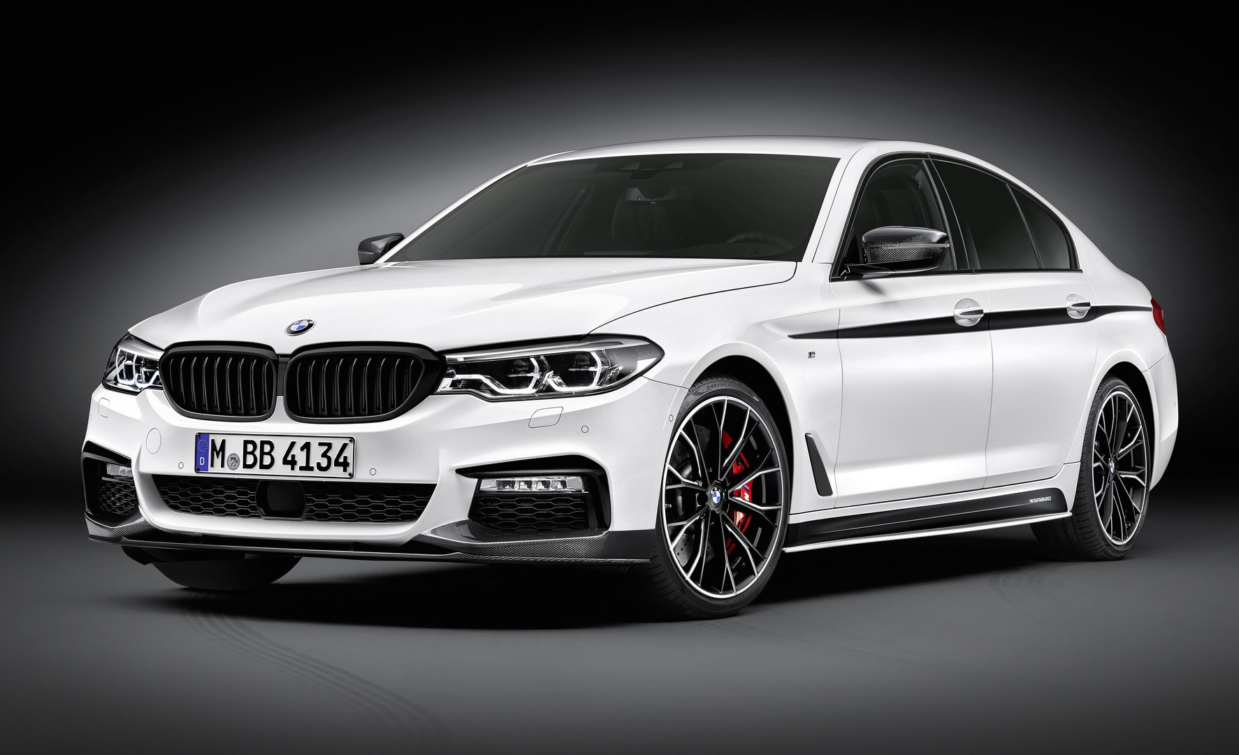 Bmw Service Niederlassung München Räder Und Reifen Zentrum BMW reveals M Performance parts for 2017 5 Series | PerformanceDrive