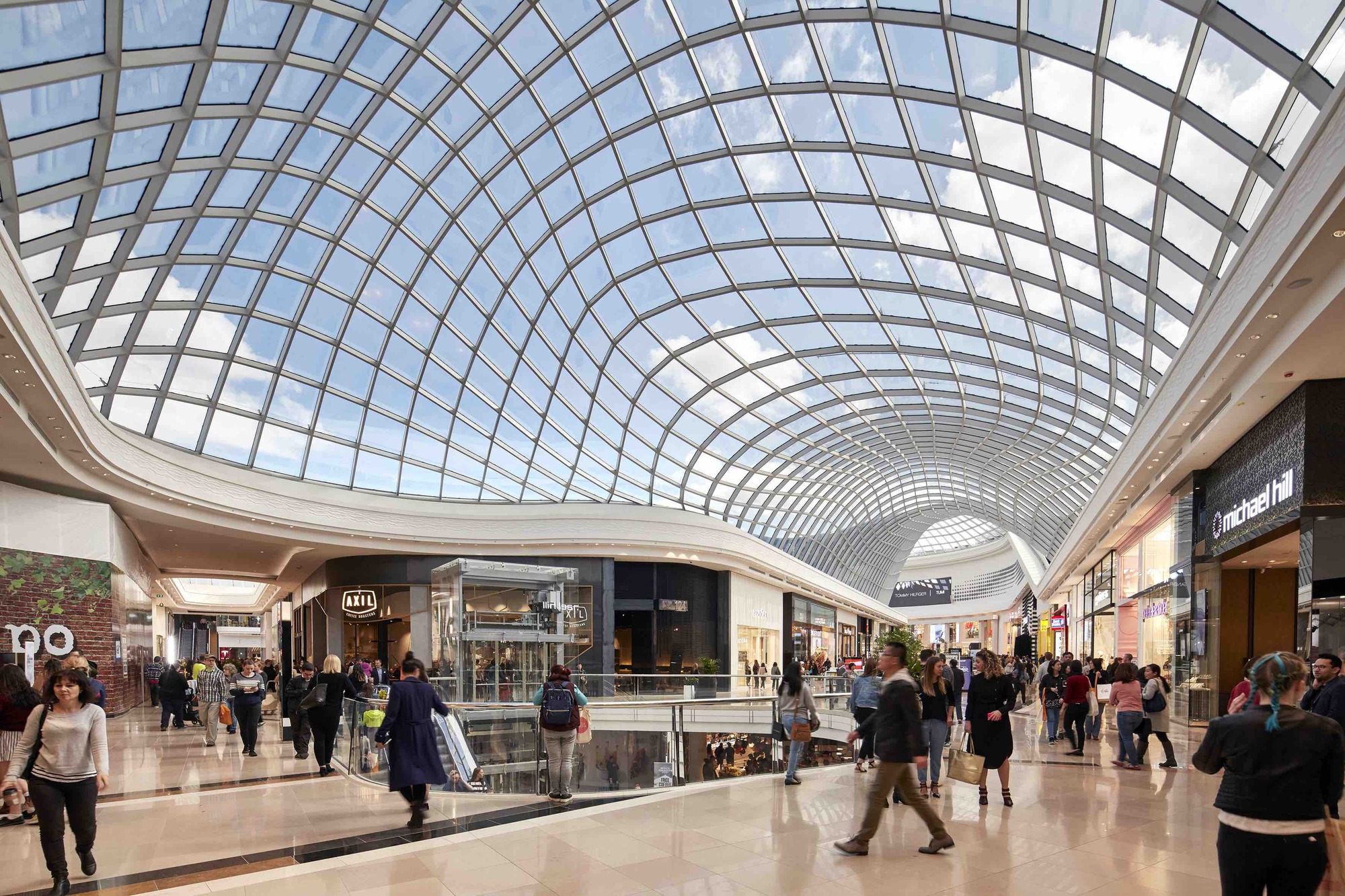 Centro Klinik - Augenlaserzentrum - Augenklinik In Oberhausen Centro comercial Chadstone / CallisonRTKL + Buchan | ArchDaily México