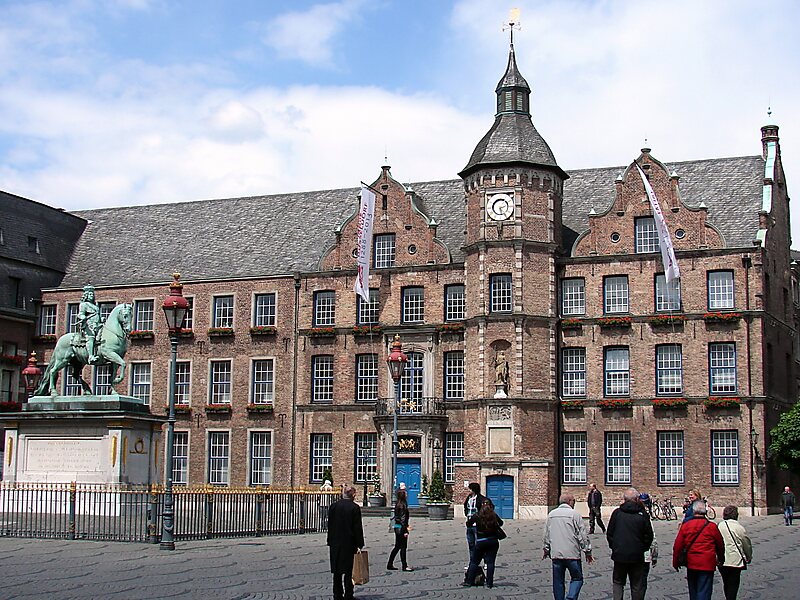 Rezensionen Für Orthopädie Am Rhein In Düsseldorf-gerresheim City Hall Düsseldorf in Altstadt, Düsseldorf, Deutschland | Sygic Travel