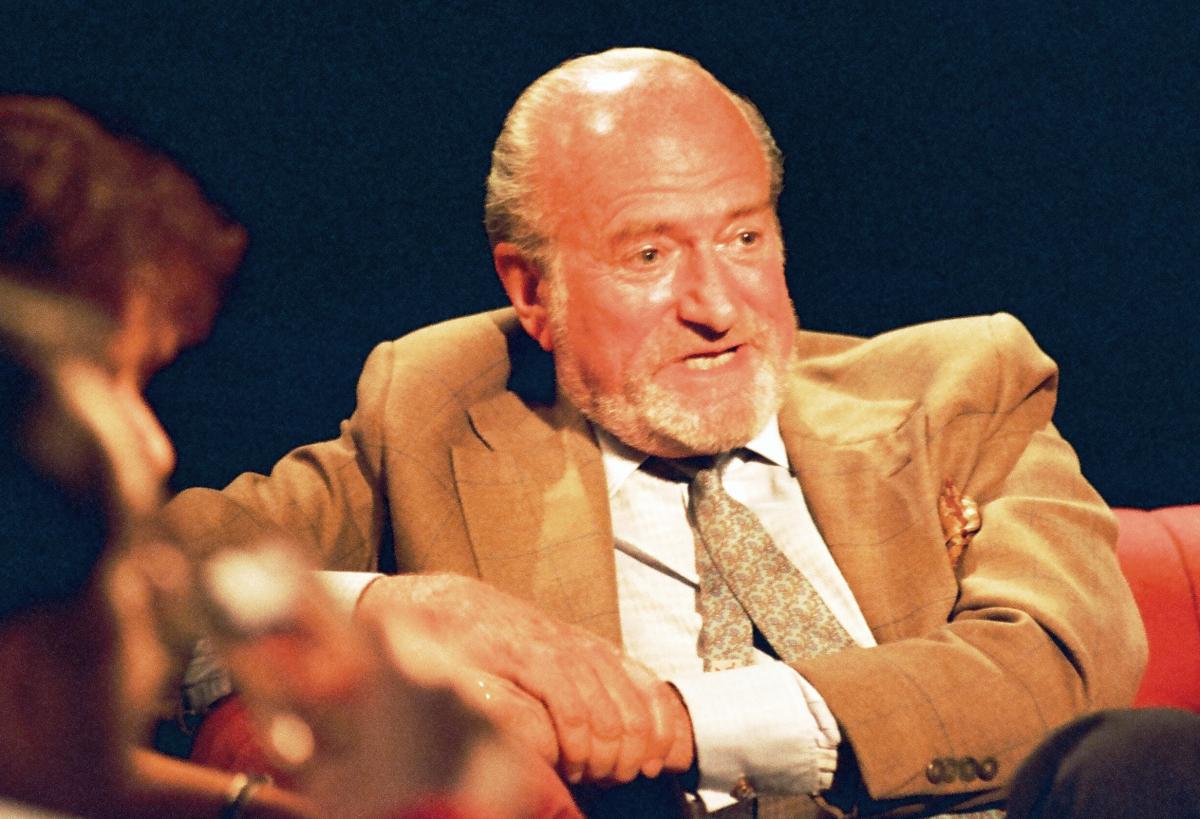 Hno-praxis Dr. Med. Klaus Von Bülow Claus von Bülow - Celebrity biography, zodiac sign and famous quotes