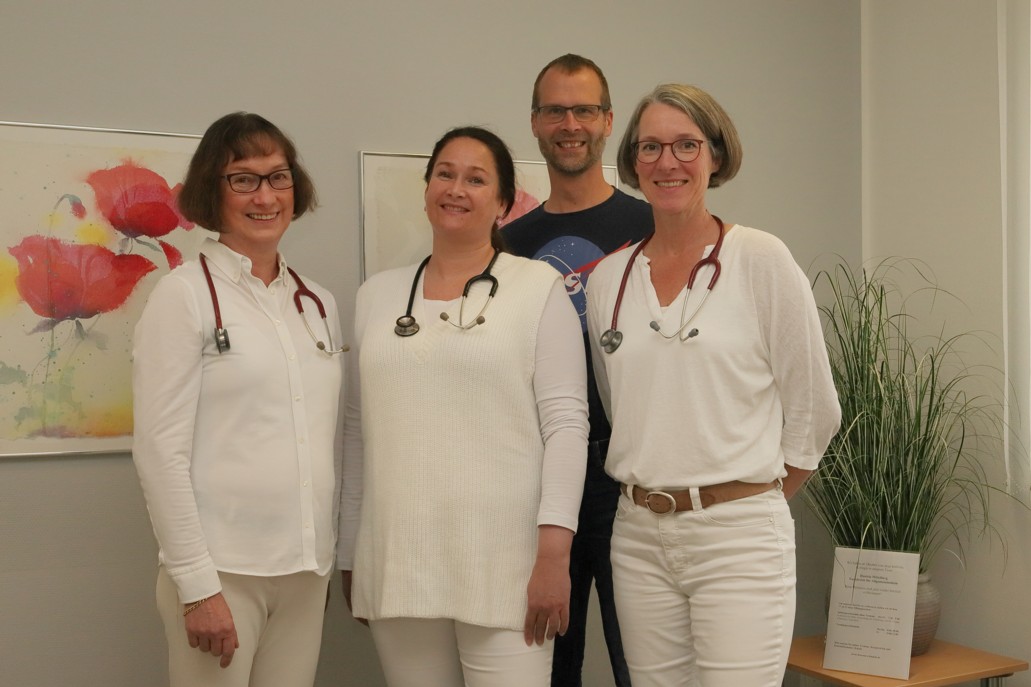Hautfachärztliche Gemeinschaftspraxis Dr. D. Pappai & Prof. Dr. M. Schiller Daniela Mittelberg – Gemeinschaftspraxis Dr. K Nave, Dr. A. Duplois