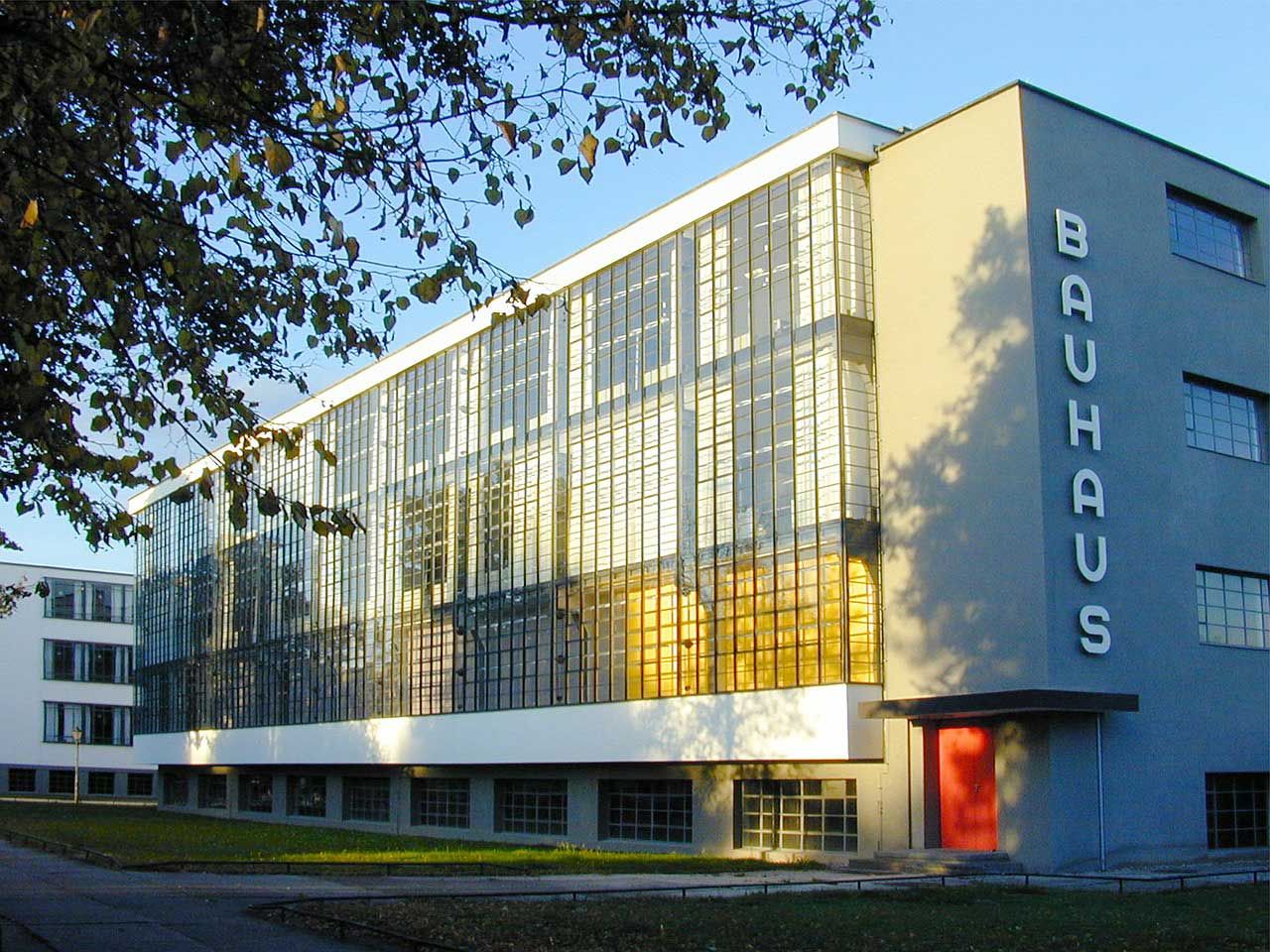 Bauhaus Koblenz Lützel Otto Schönhagen Straße Koblenz Decoding Bauhaus Design And Its Influence On Watchmaking - The Watch Guide