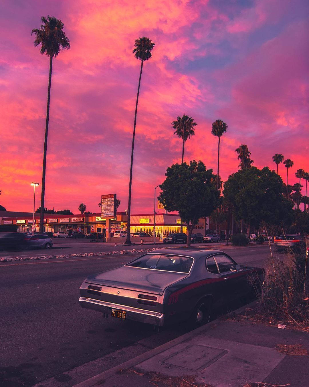 Vibe Taxi Und Mietwagen Gmbh Karlsruhe Download 80’s Sunset Vibe Wallpaper | Wallpapers.com