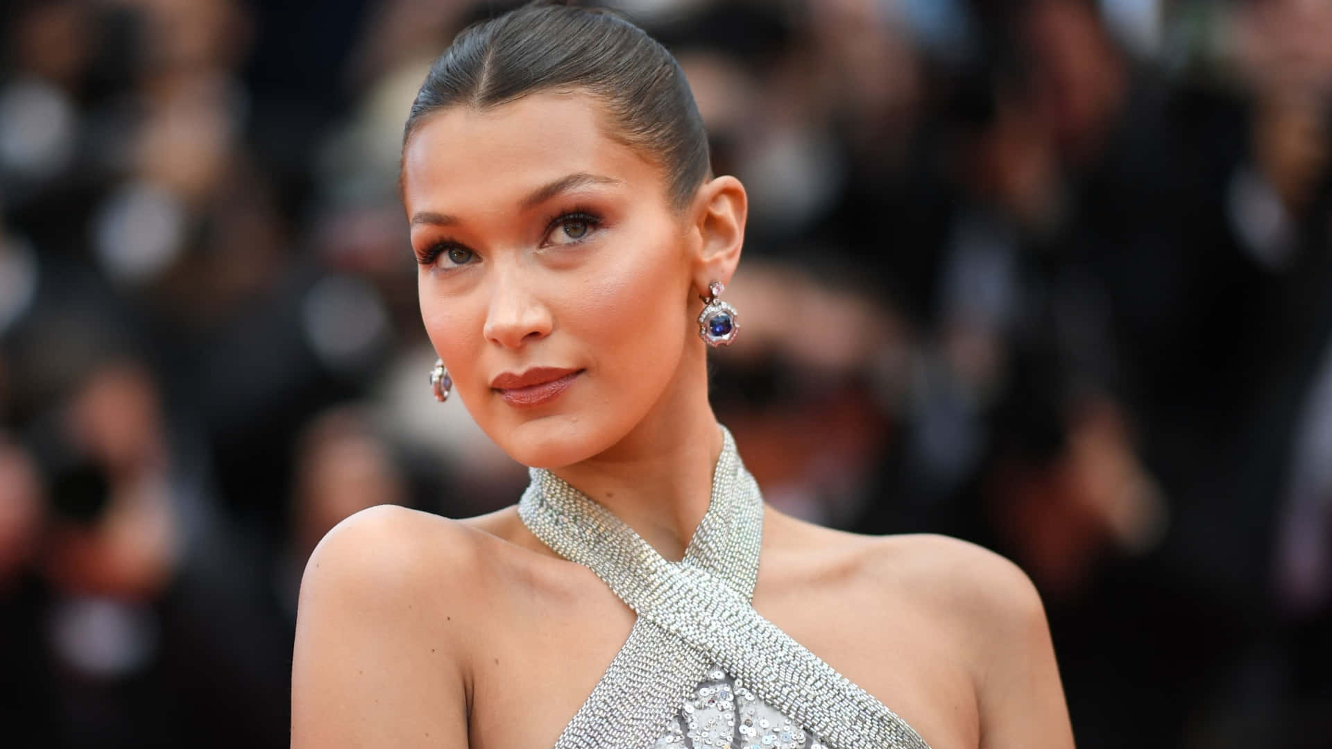 Bella Gerant Alii Tu Felix Austria Nube Download Young Female Model Bella Hadid Wallpaper | Wallpapers.com