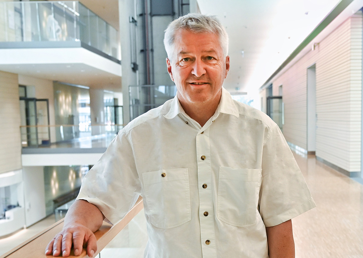 Hno Am Marktplatz Dr. Med. Andreas H. Schmidt Dr. Andreas Schmidt ist neuer Oberarzt am St. Elisabethen-Klinikum