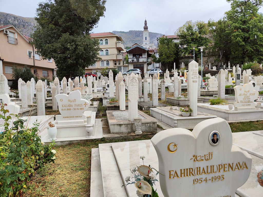 Muslimischer Friedhof In Der Nähe Ein muslimischer Friedhof? | Denkt man. Aber erstens ist der… | Flickr