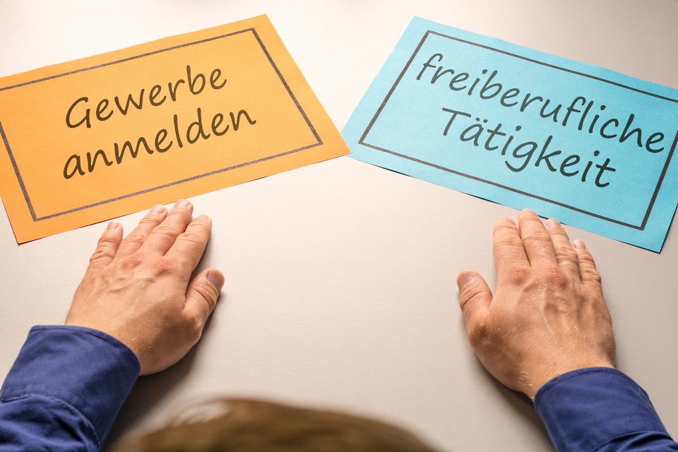 Gewerbe Abmelden Und Wieder Anmelden Gewerbe oder Freiberufler? Unterschiede & Pflichten einfach erklärt