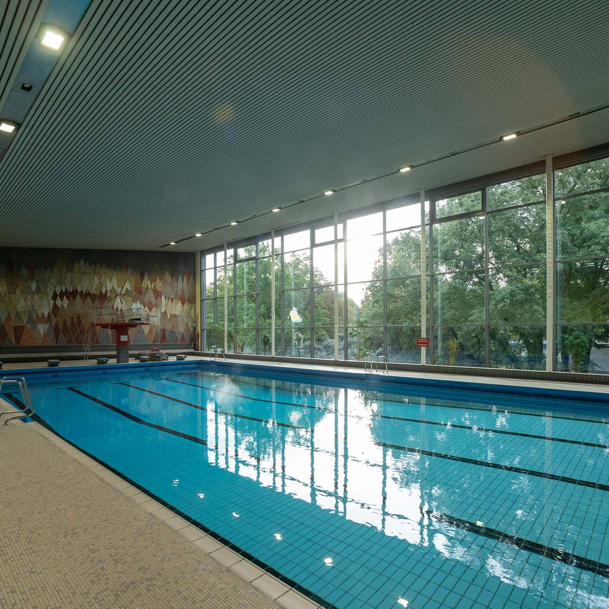 Hallenbad In Der Nähe Jetzt Geöffnet