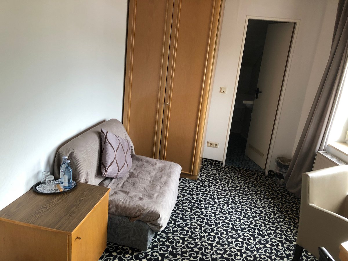 Kursana Domizil Weimar - Haus Thomas HAUS THOMAS - Updated 2022 Prices, Reviews (Cologne, Germany)