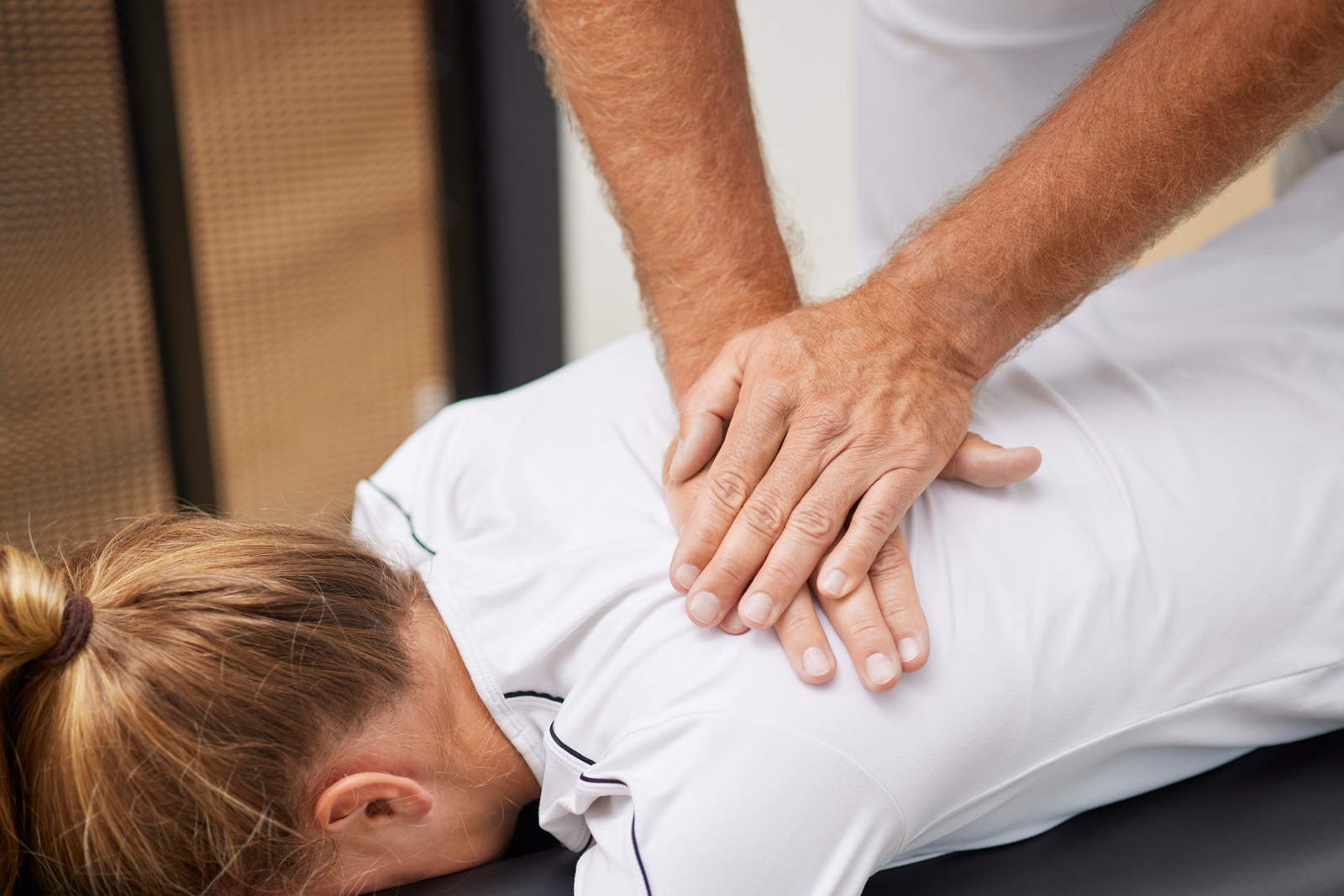 Chiropraktiker In Der Nähe Jetzt Geöffnet HEY ORTHO | Ihr Orthopäde in Dortmund