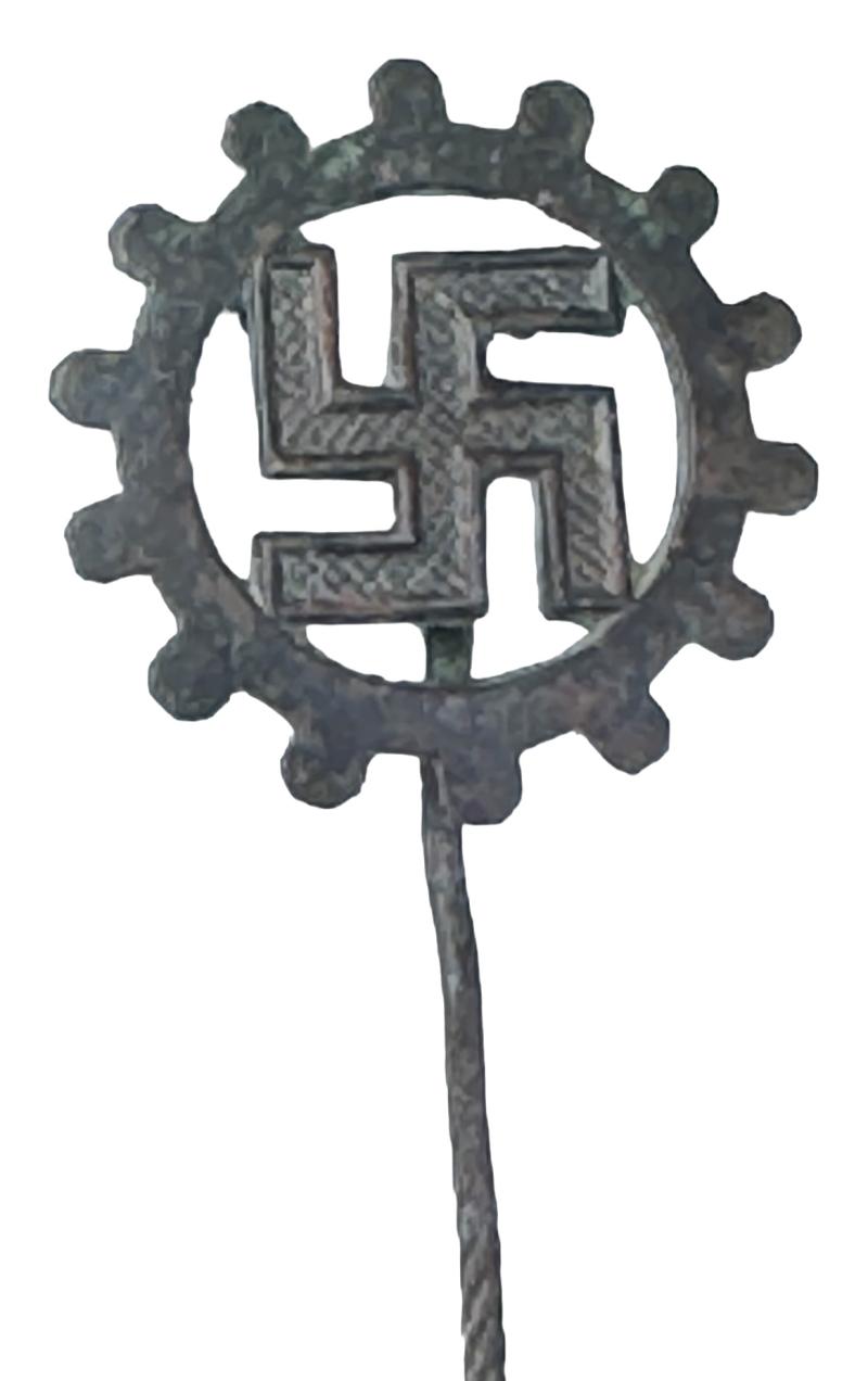 Dfaz Deutsche Falschparker & Abschlepp Zentrale IMCS Militaria | DAF Stickpin (Deutsche Arbeids Front)