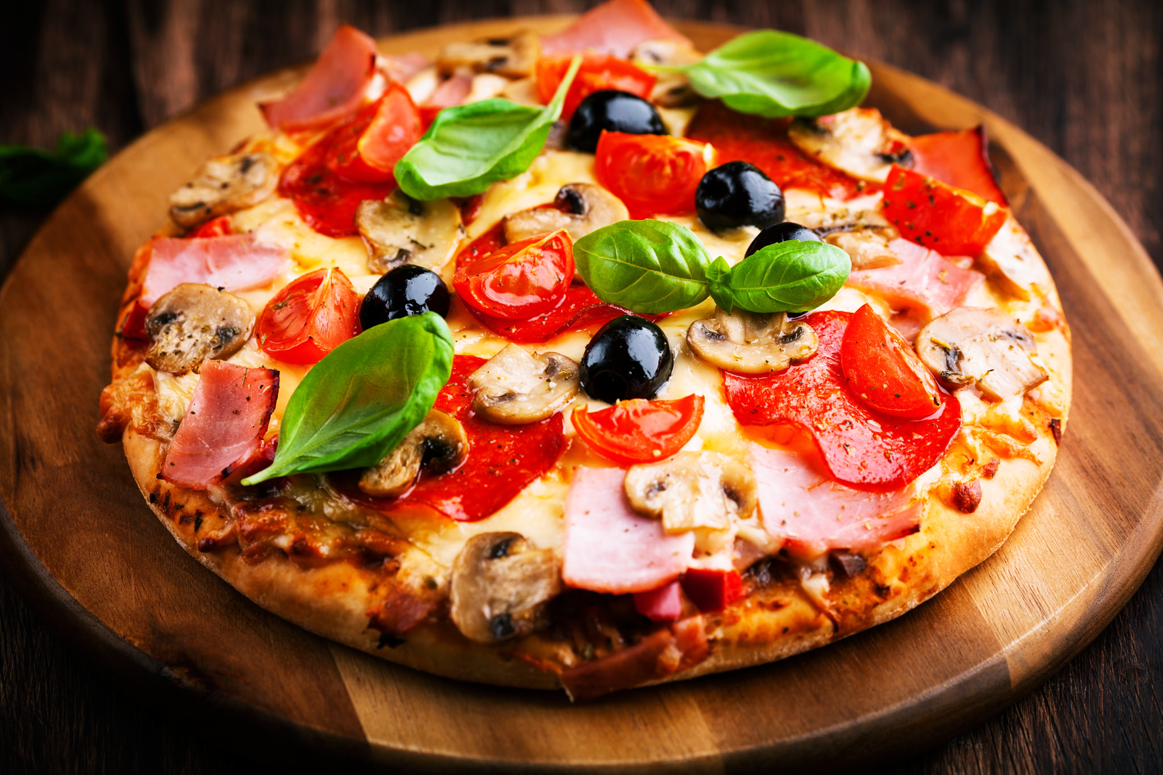 Pizza Kurier Göppingen Holzheim Liefer- Und Abholservice Italian Pizza 4k Ultra HD Wallpaper | Background Image | 3840x2559 | ID