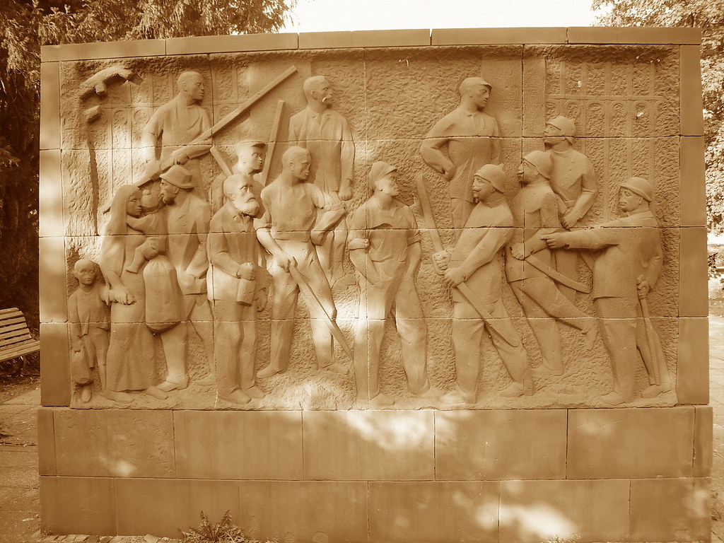 Gaststätte In Der Nähe Von Meinem Standort Karl-Marx-Gedenkstätte Berlin-Stralau | Diese Tafel erinnert… | Flickr