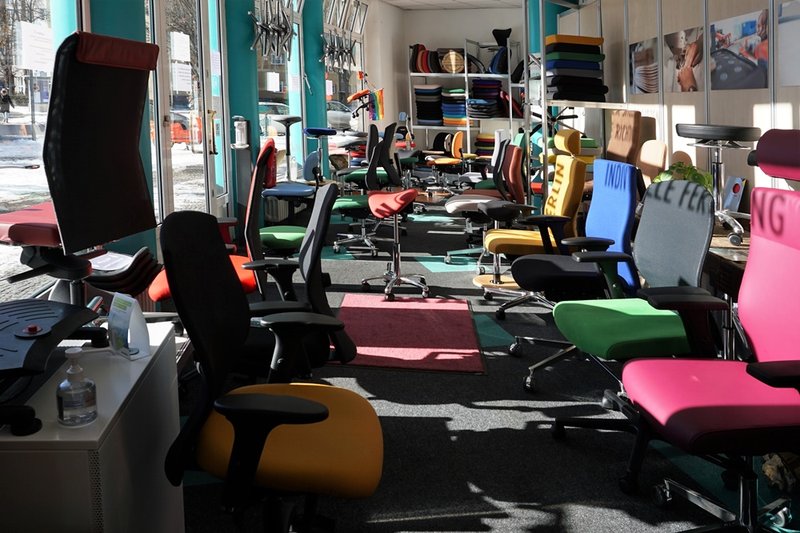 Der Drehstuhl Ergonomische Bürostühle Aus Berlin Kontakt: Der Drehstuhl