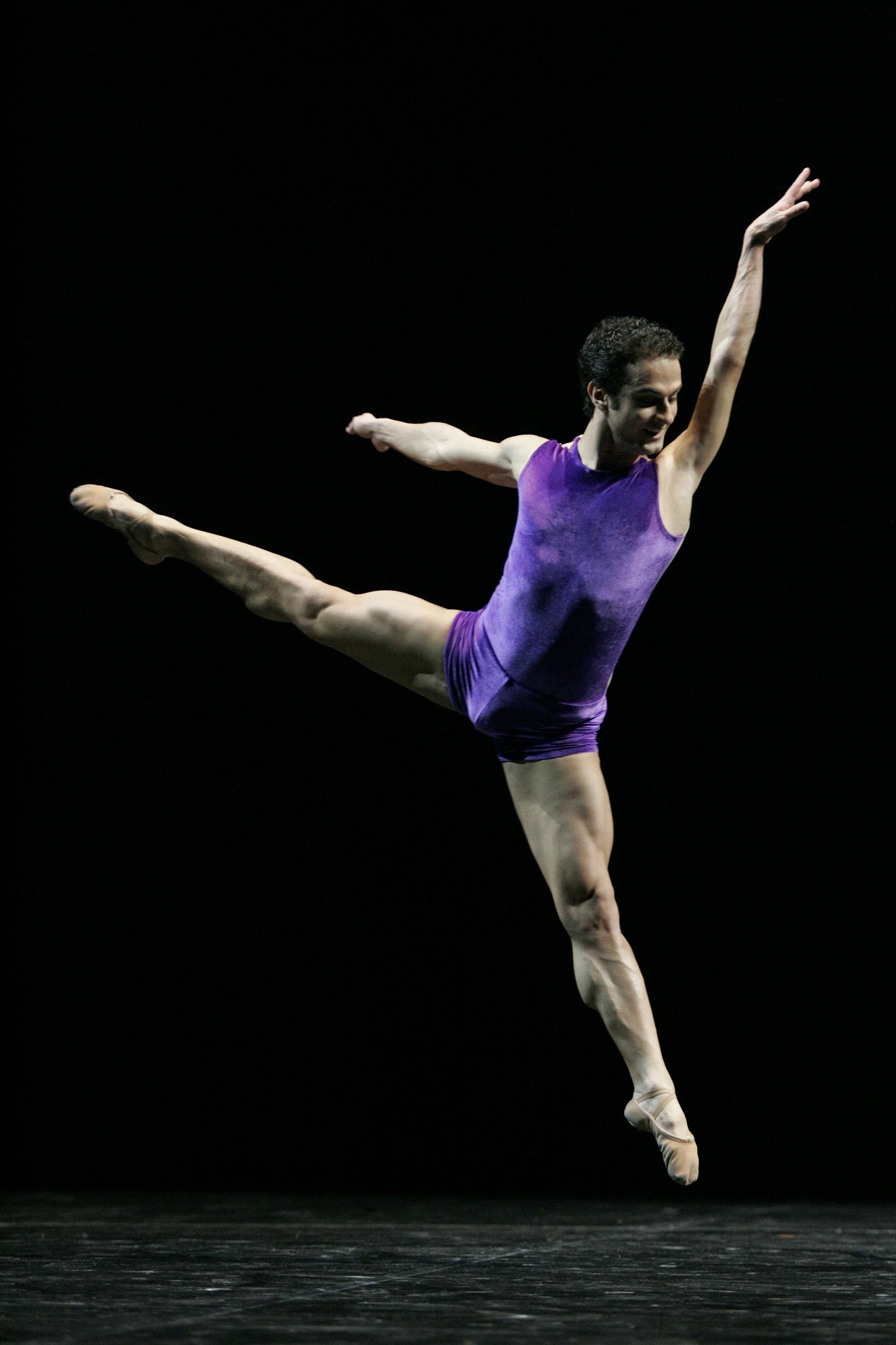 Tanzen Für Erwachsene In Der Nähe Kostenloses Foto zum Thema: aufführung, auftritt, ballett