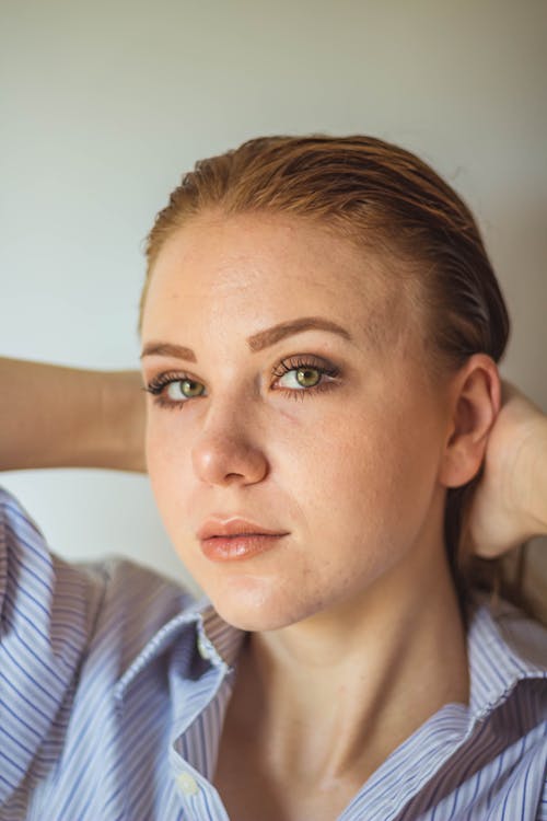 Frau Dr. Med. Afsaneh Mitra Schäffer Kostenloses Foto zum Thema: dame, ernst, frau