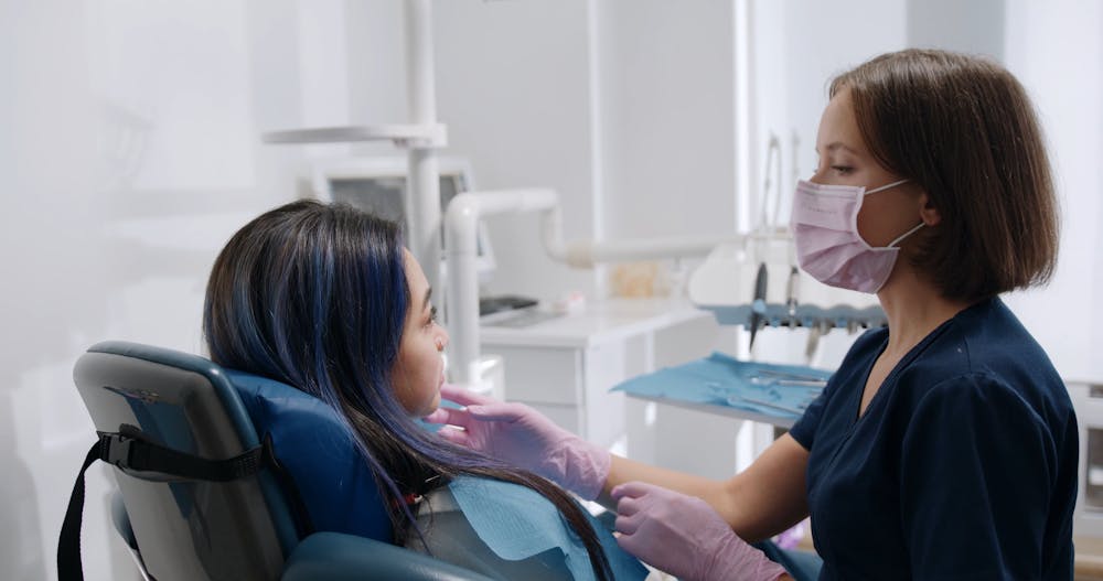 Zahnarzt Essen - Stadtwaldpraxis Curic Heimeier Kostenloses Stock-Video mit dem Thema arzt, dental, diagnostisch