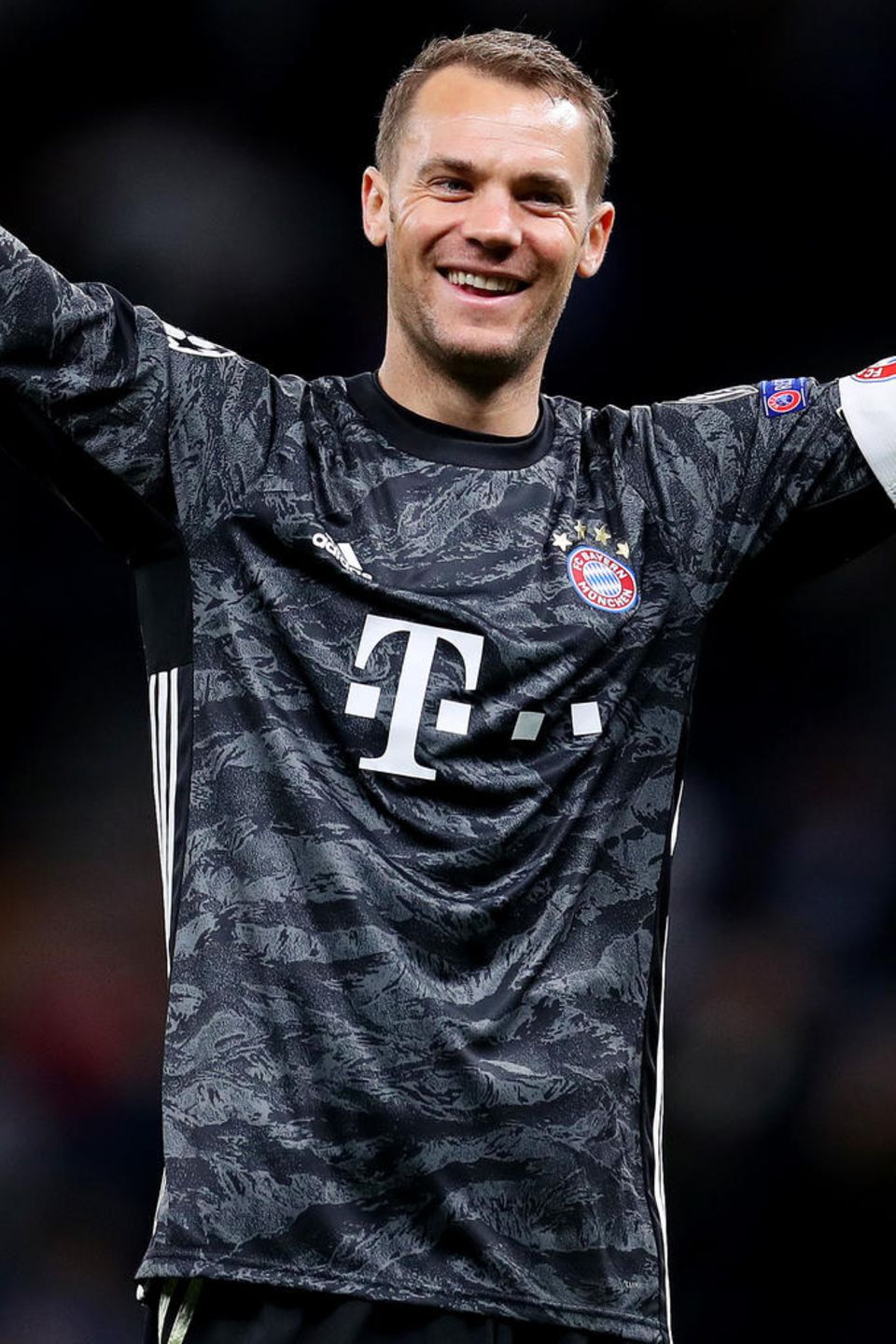 Neuer Personalausweis Was Brauche Ich Manuel Neuer - Starporträt, News, Bilder | GALA.de