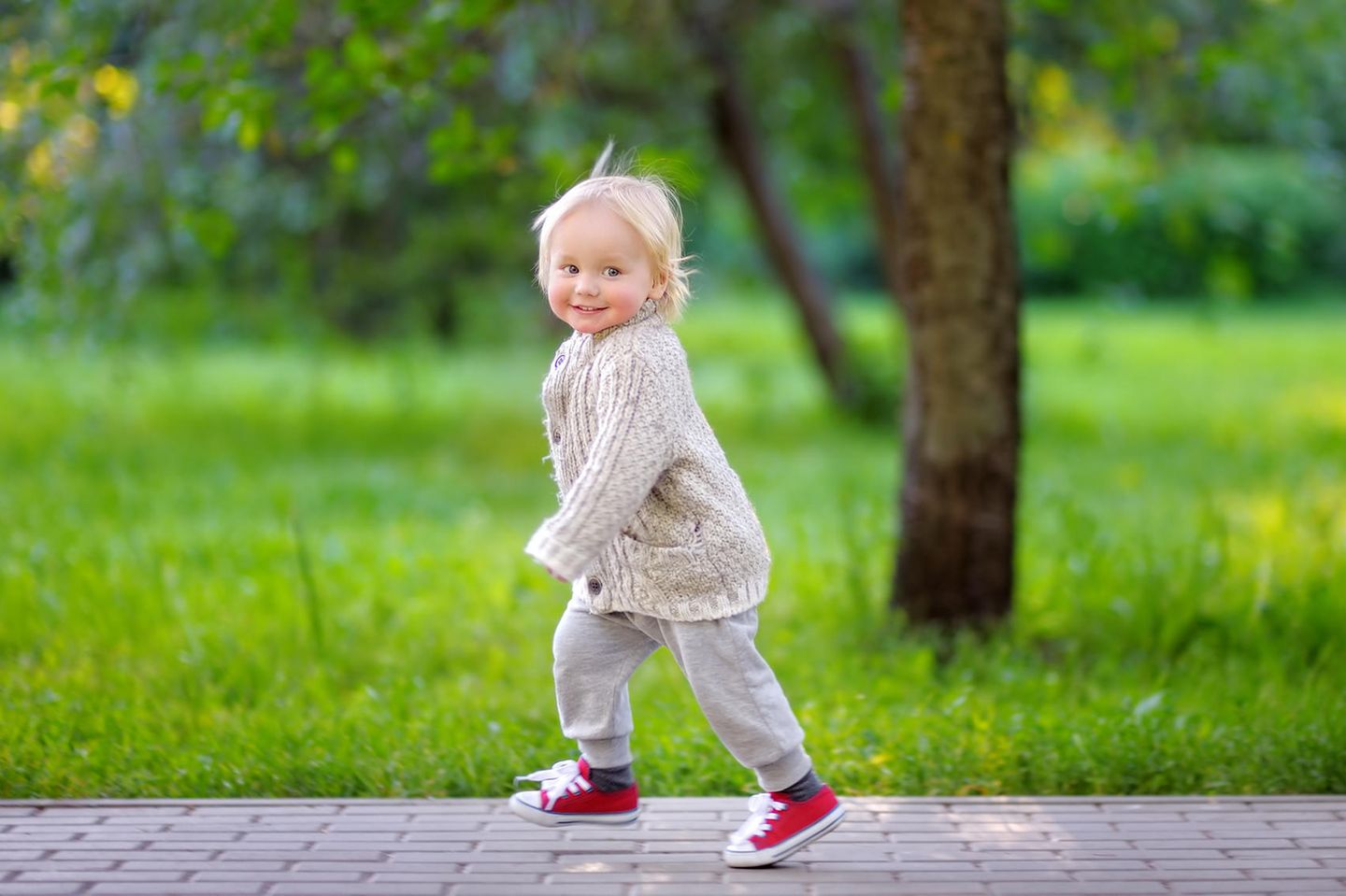 Kind Mit Husten In Die Schule Mein Kind ist 2 Jahre – das kann es alles schon! | Eltern.de