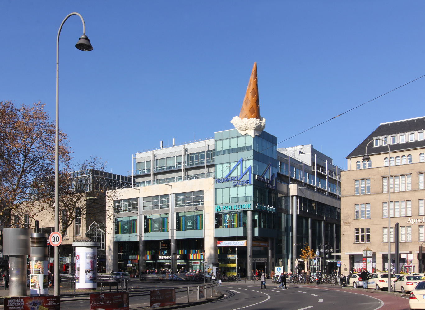 Autoladen In Neumarkt Gmbh & Co. Kg Neumarkt Galerie | Sartle - Rogue Art History