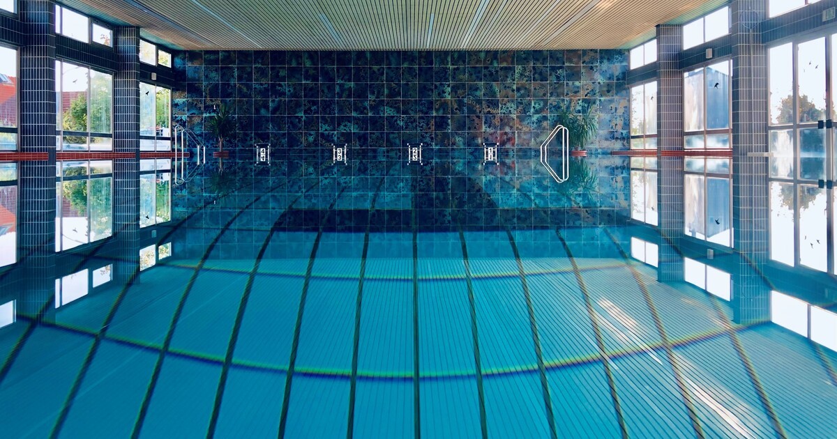 Hallenbad In Der Nähe Von Meinem Standort