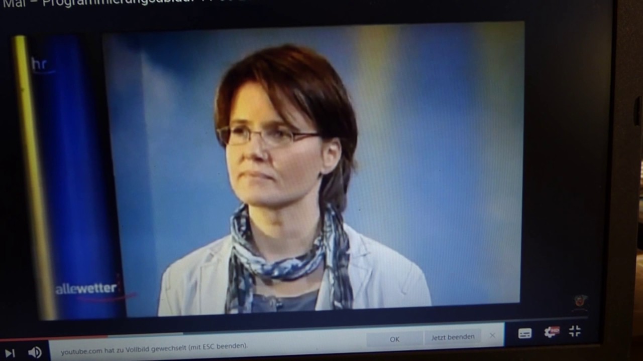 Gemeinschaftspraxis Dr. Med. Ulrike Meyer Und Frau Dipl.-med. Ute Stein No.2108, CTND, Frau Dr. Ulrike Burkhardt luegt ganz offensichtlich