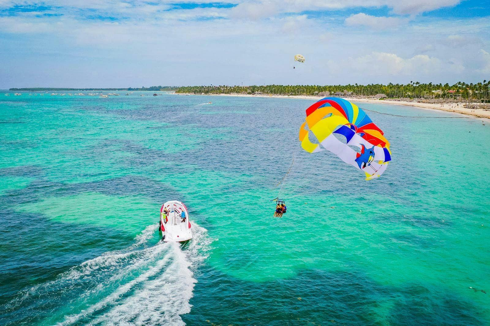 Bikeorado Zweiradhandels Gmbh & Co Kg Parasailing in Bavaro-Punta Cana | musement
