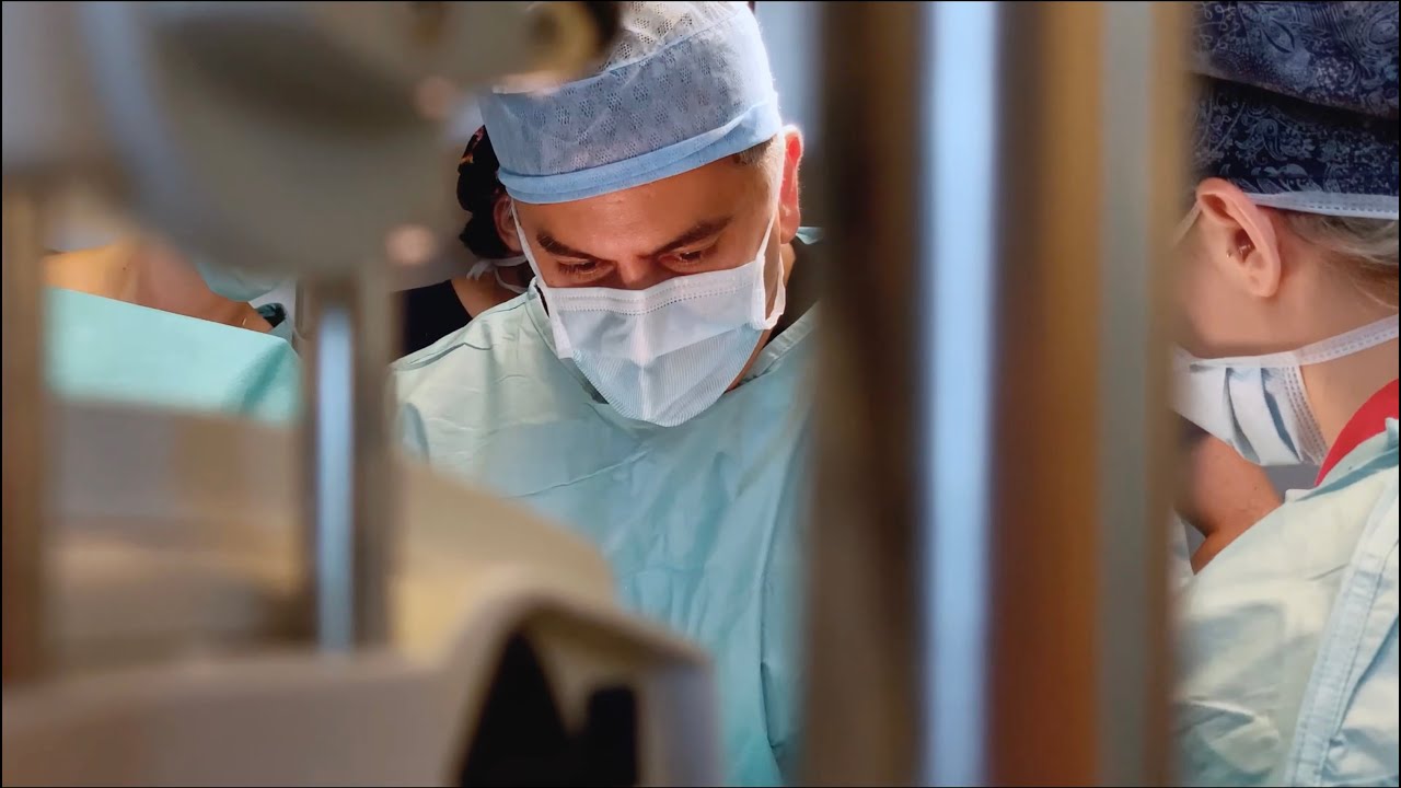 Augentagesklinik Manfred Schumacher & Dr. Med. Farid Farghaly PD Dr. med. Farid Rezaeian | BRST Mia Clinic Zurich - YouTube