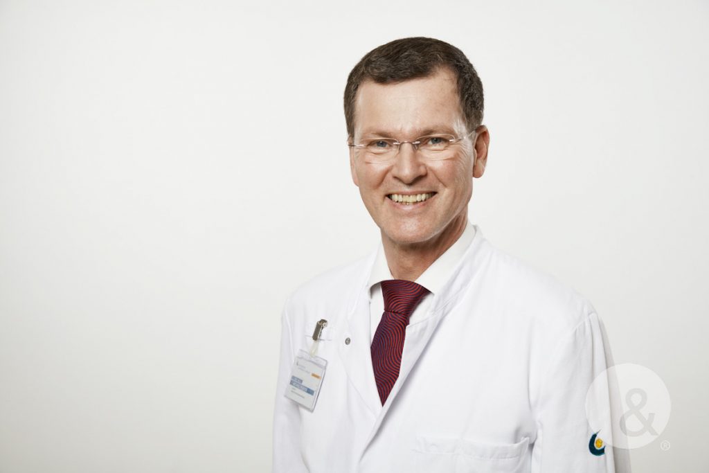Priv.-doz. Dr. Dr. Med. Dr. Habil. Matthias H. Brem Prof. Dr. med. habil. Michael Pfeiffer – KOSCS