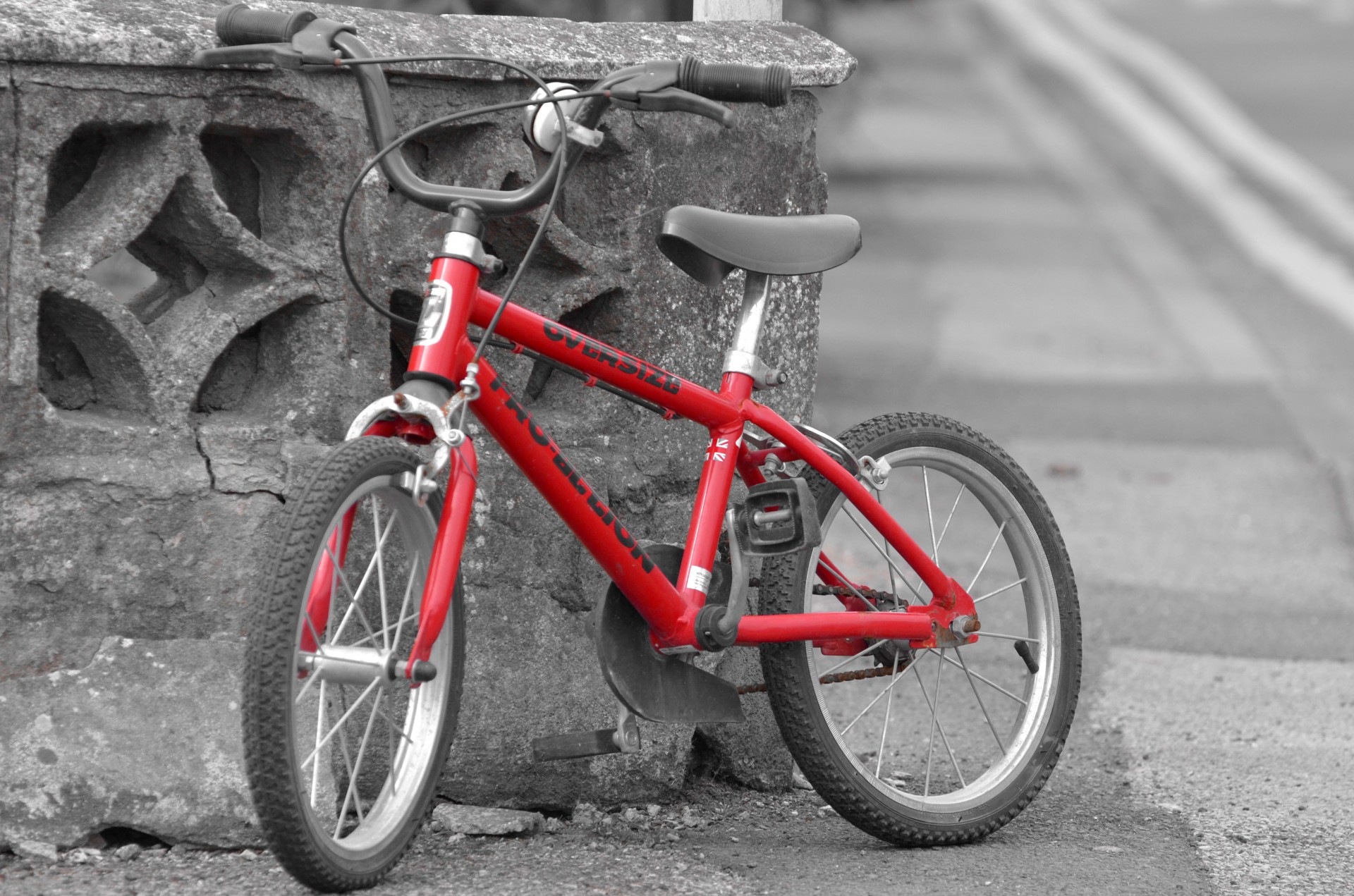 Bike Park Timm Lüneburg Käthe-krüger-straße Lüneburg Red Bike Free Stock Photo - Public Domain Pictures