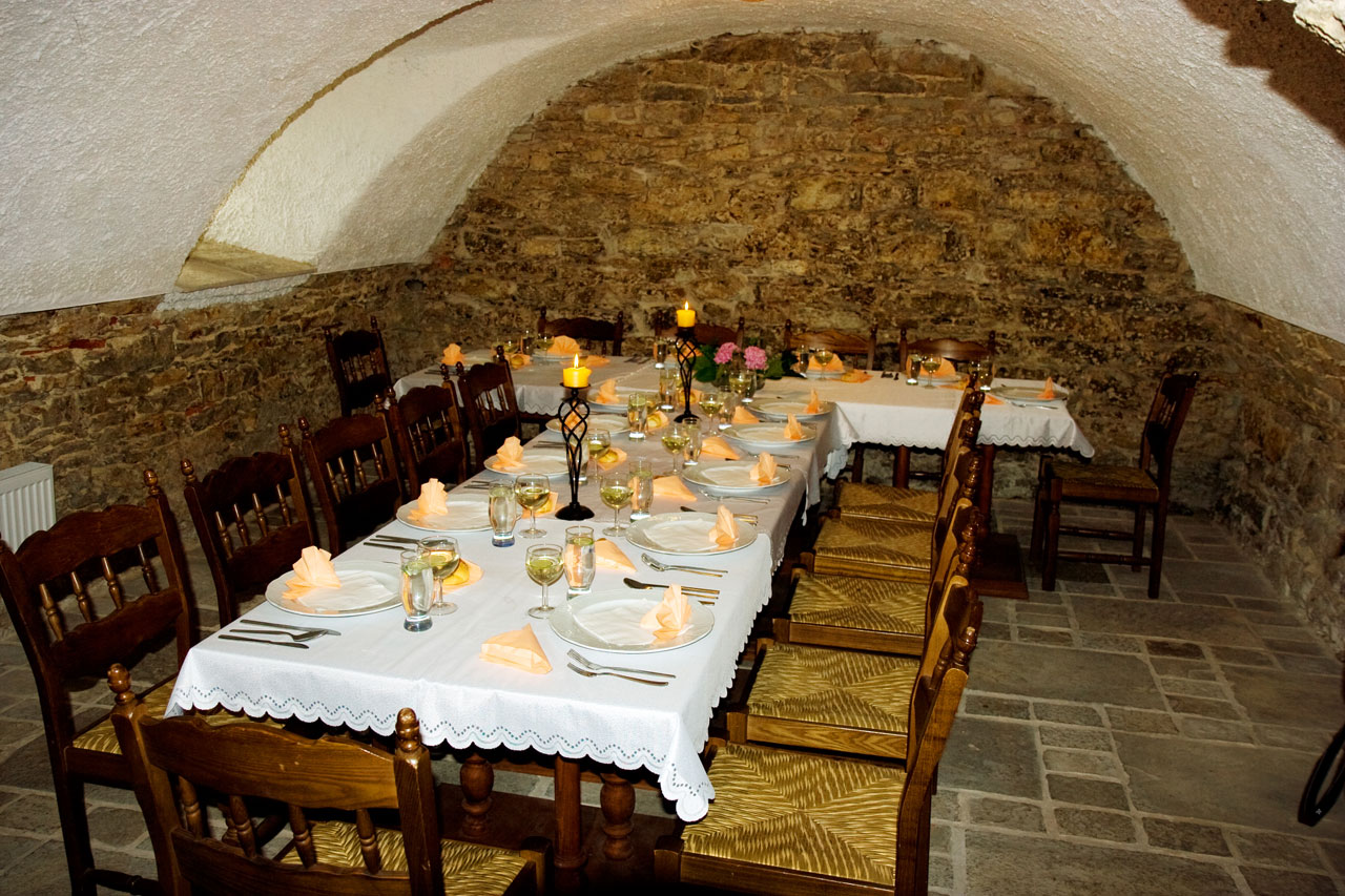 Speisegaststätte Rosenhof - Ihr Griechisches Restaurant Restaurant Free Stock Photo - Public Domain Pictures