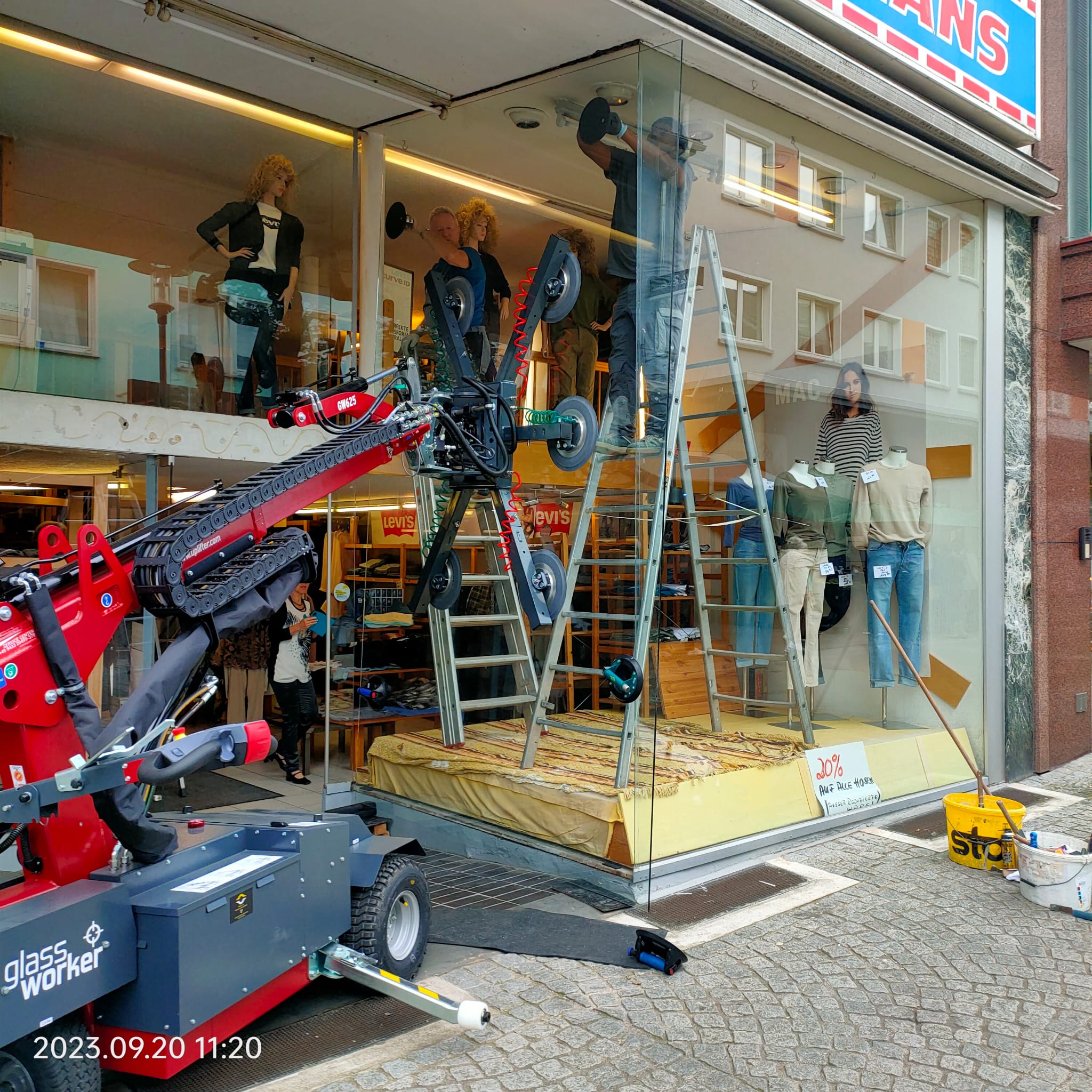 Glaserei In Der Nähe Jetzt Geöffnet Schaufenster - Glaserei Hoening aus Wuppertal