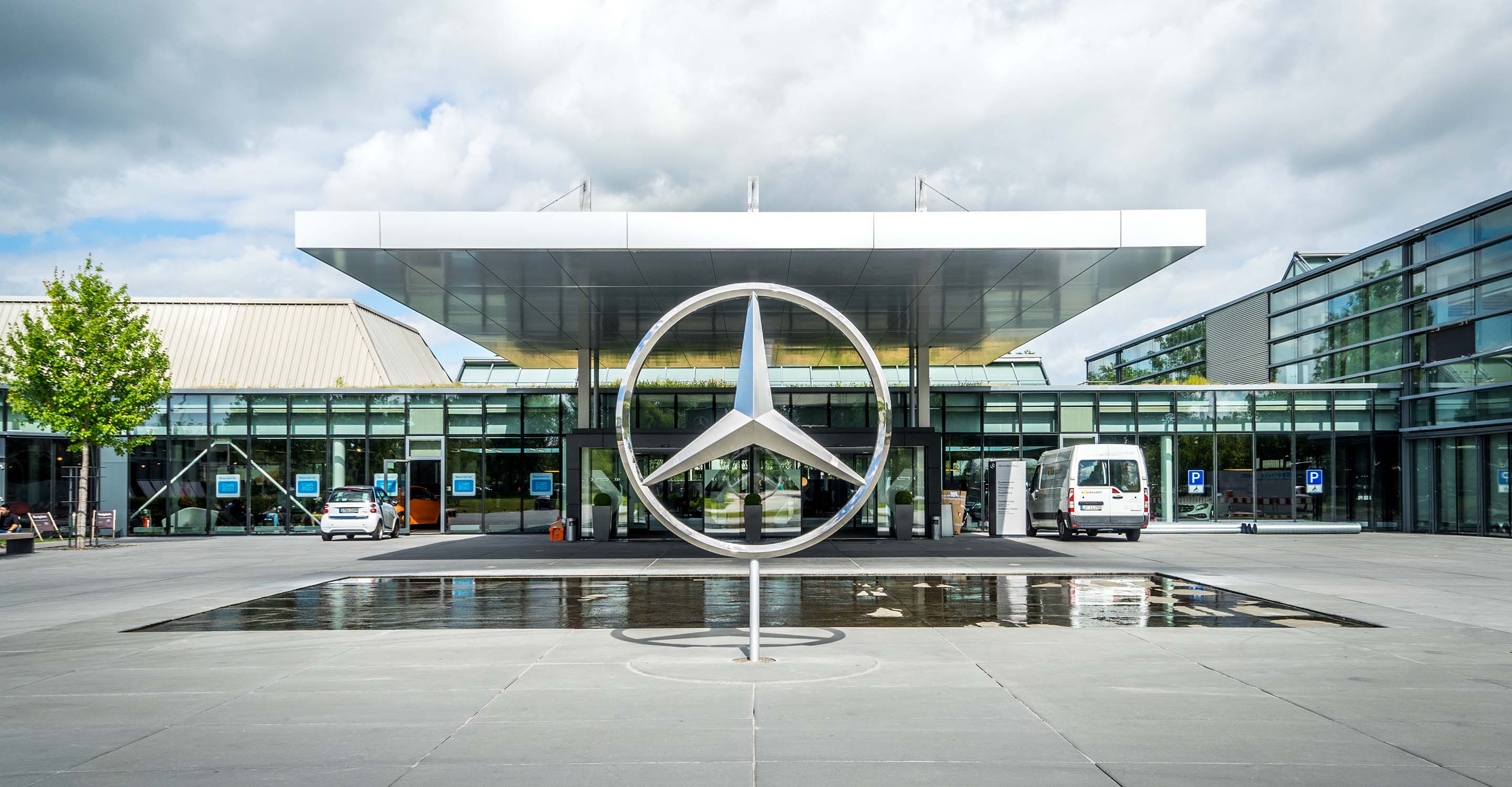Rezensionen Für Volkswagen Automobile Stuttgart Gmbh Seeing the car history of Stuttgart, Germany