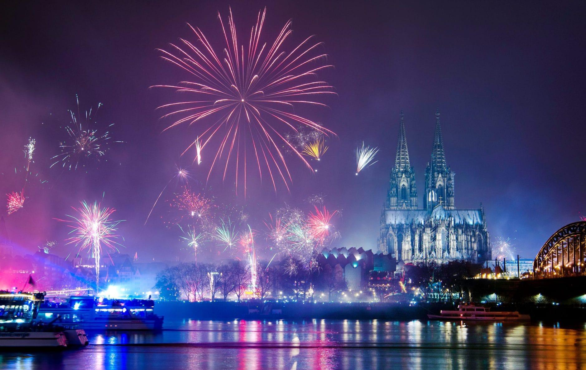 Silvester Feiern Mit übernachtung Schleswig-holstein Silvester Feuerwerk 2023: Hier habt ihr die beste Sicht auf das Spektakel