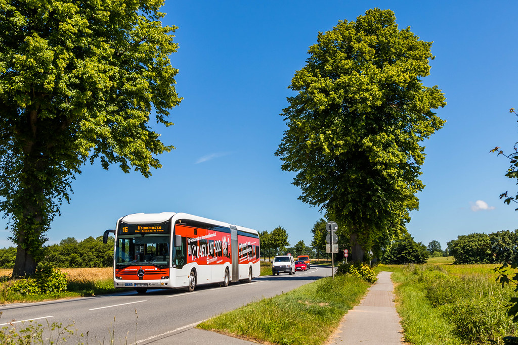 Kronsforder Allee 2 6 Lübeck SL 355 / Kronsforder Landstraße, Lübeck / 23.06.2022 / 13:… | Flickr