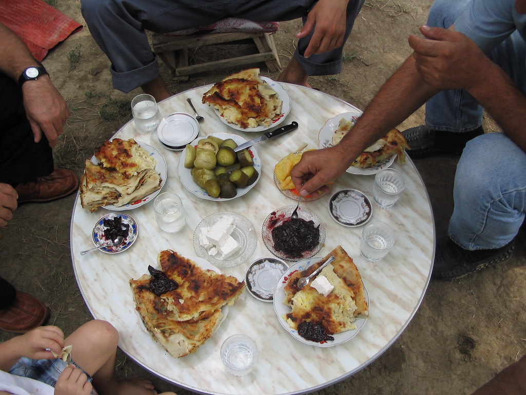 Sofra Döner & Pizza Heidelberg Kirchheim sofra | meal around the sofra in a viilage in the Gjakova mu… | Flickr