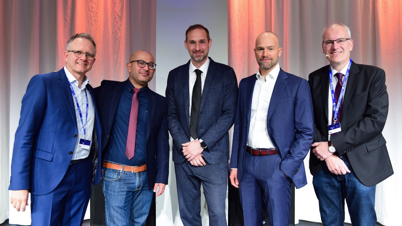 Gemeinschaftspraxis Dr. Haggenmiller Und Prof. Dr. Jeserich Spannungsfelder in der oralen Implantologie | Quintessenz Verlags-GmbH