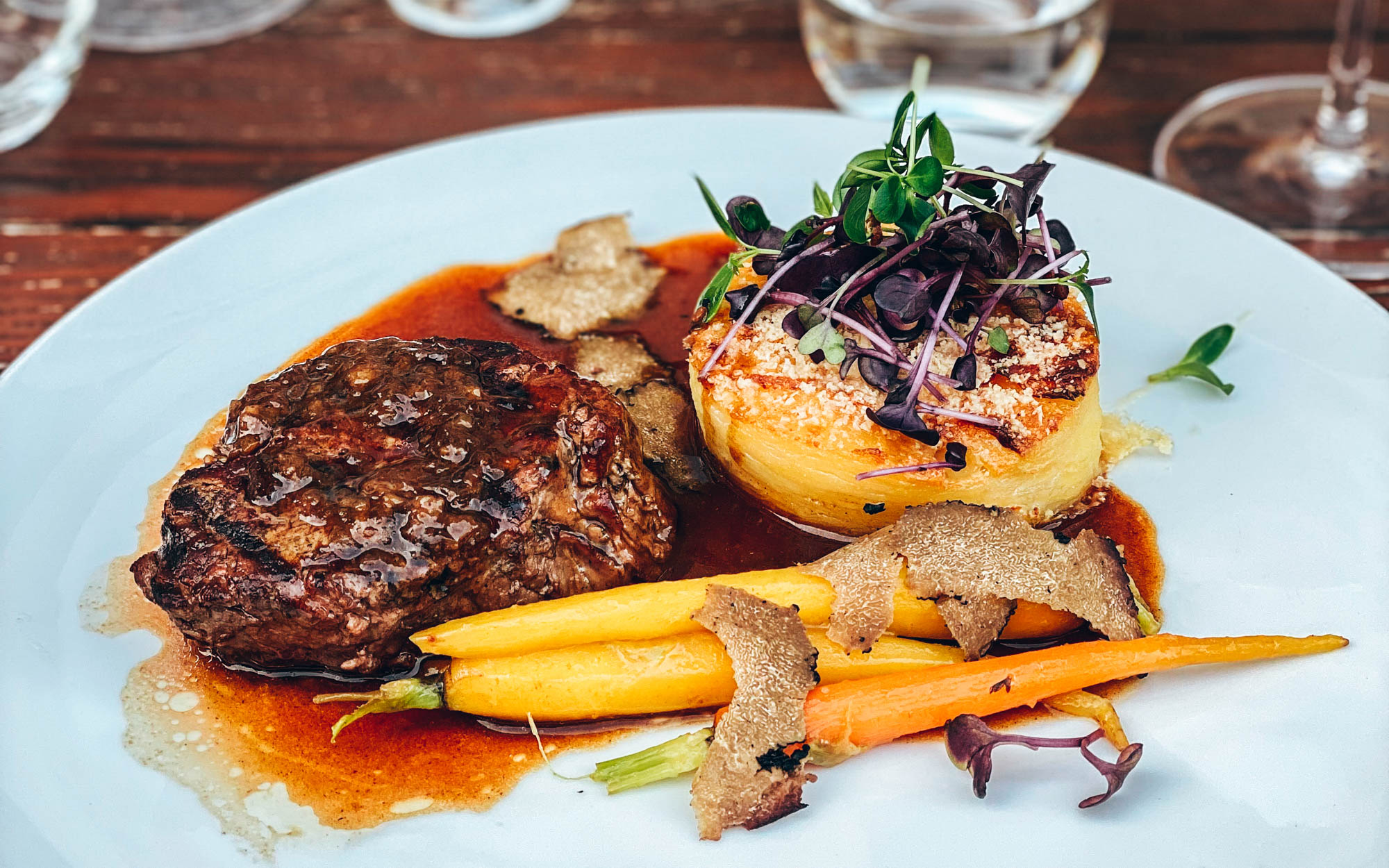 Essen In Meiner Nähe Jetzt Geöffnet Steak essen in München im KvR – Kapitales vom Rind