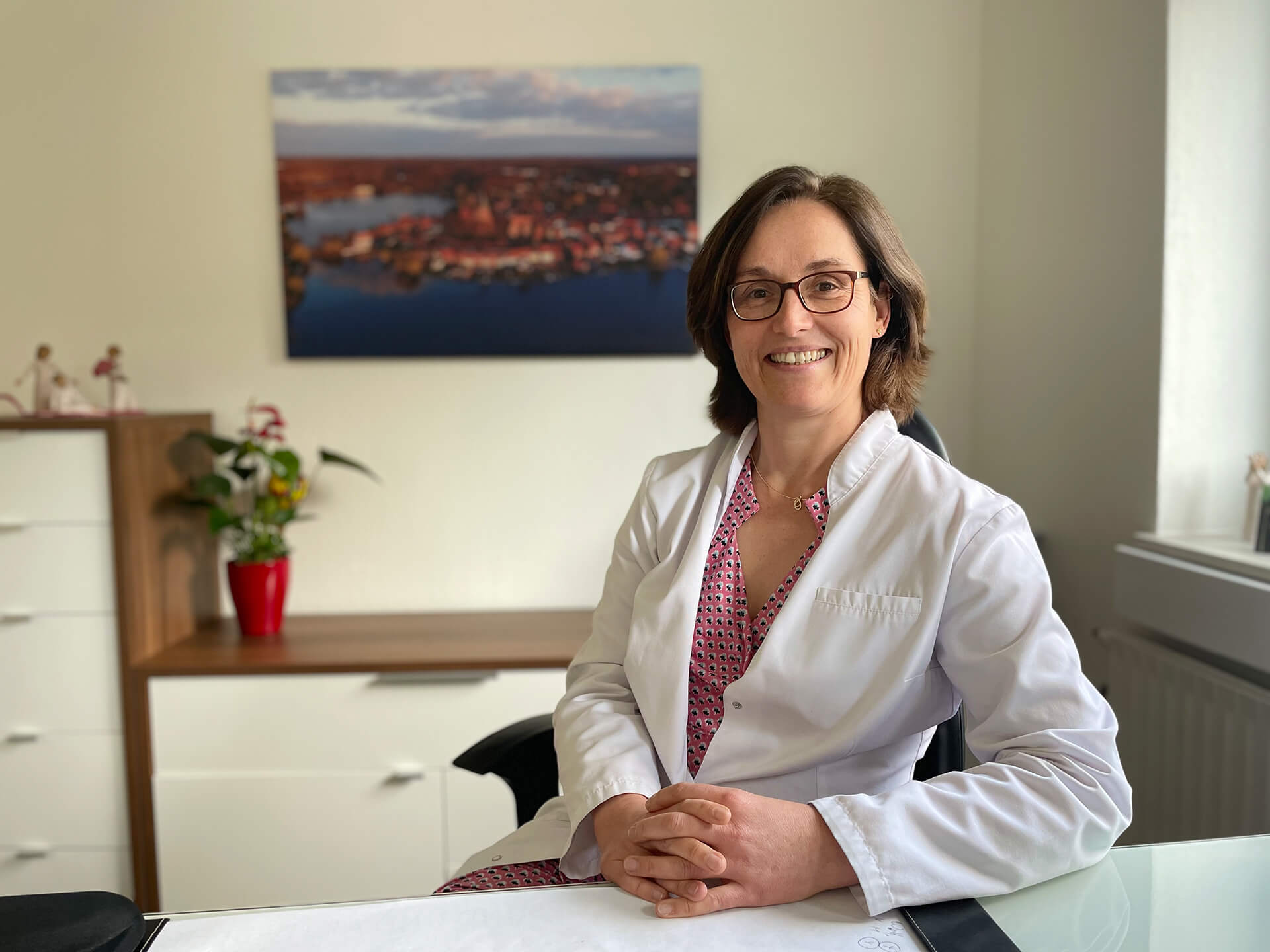 Dr. Med. Helma Bischoff Fachärztin Für Innere Medizin Team - Fach-Arzt-Praxis Ärztin für Allgemeinmedizin in Mölln