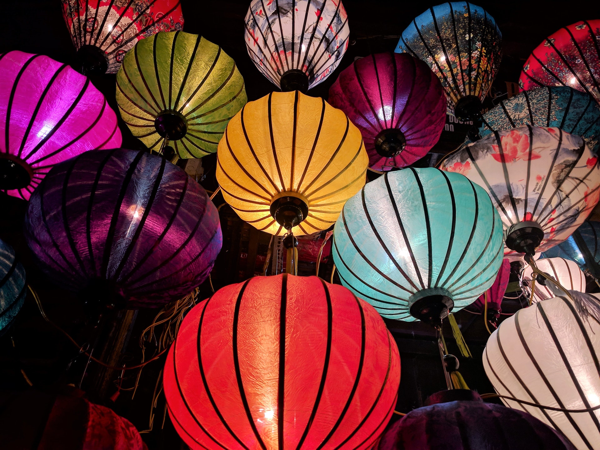 Chinese Restaurant Buffet In Der Nähe Traditional Chinese Culture Treasures Five Colors, Not Just Red